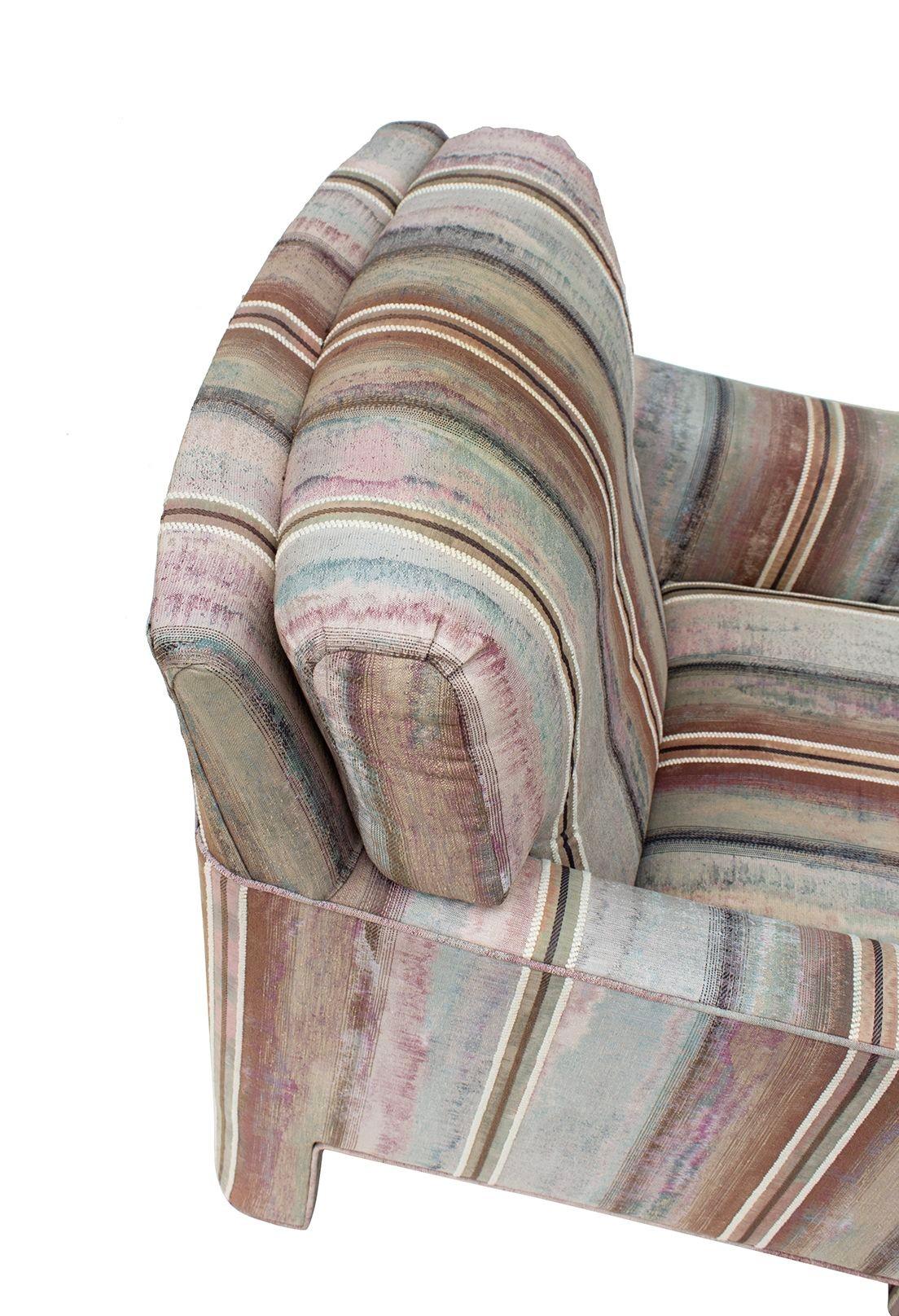 Poltrona in stile Parsons con ottomana in vendita 1