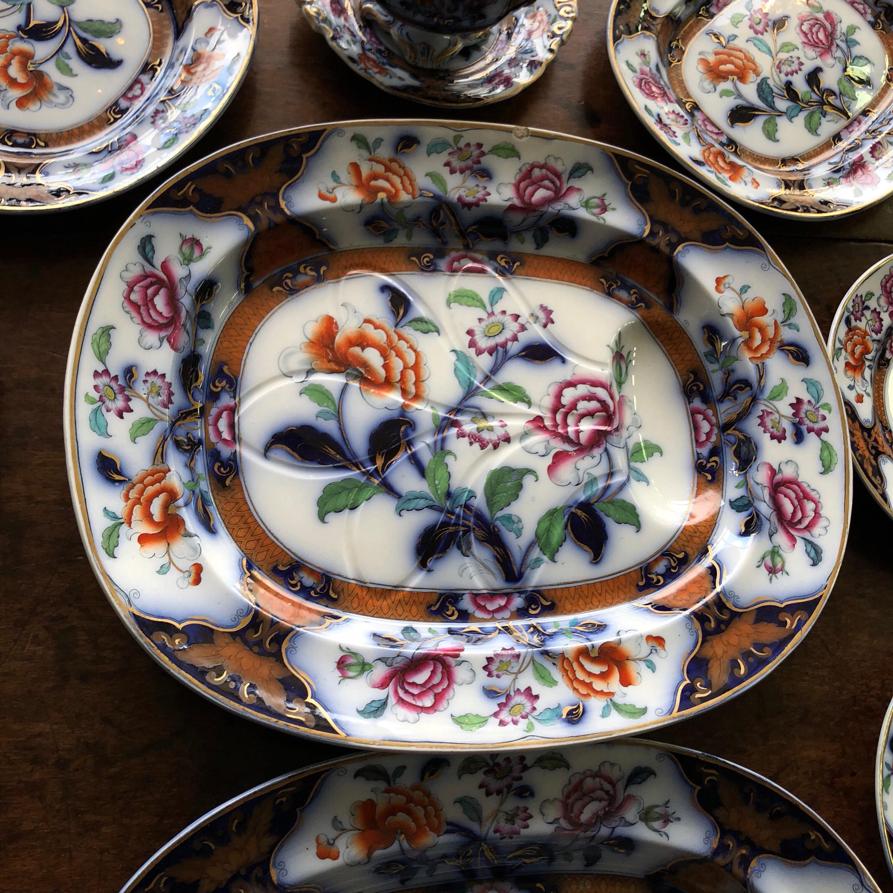 Part Ironstone Service in the ‘Eugenie’ Pattern, ‘Pearl’ Pottery, circa 1850 For Sale 2