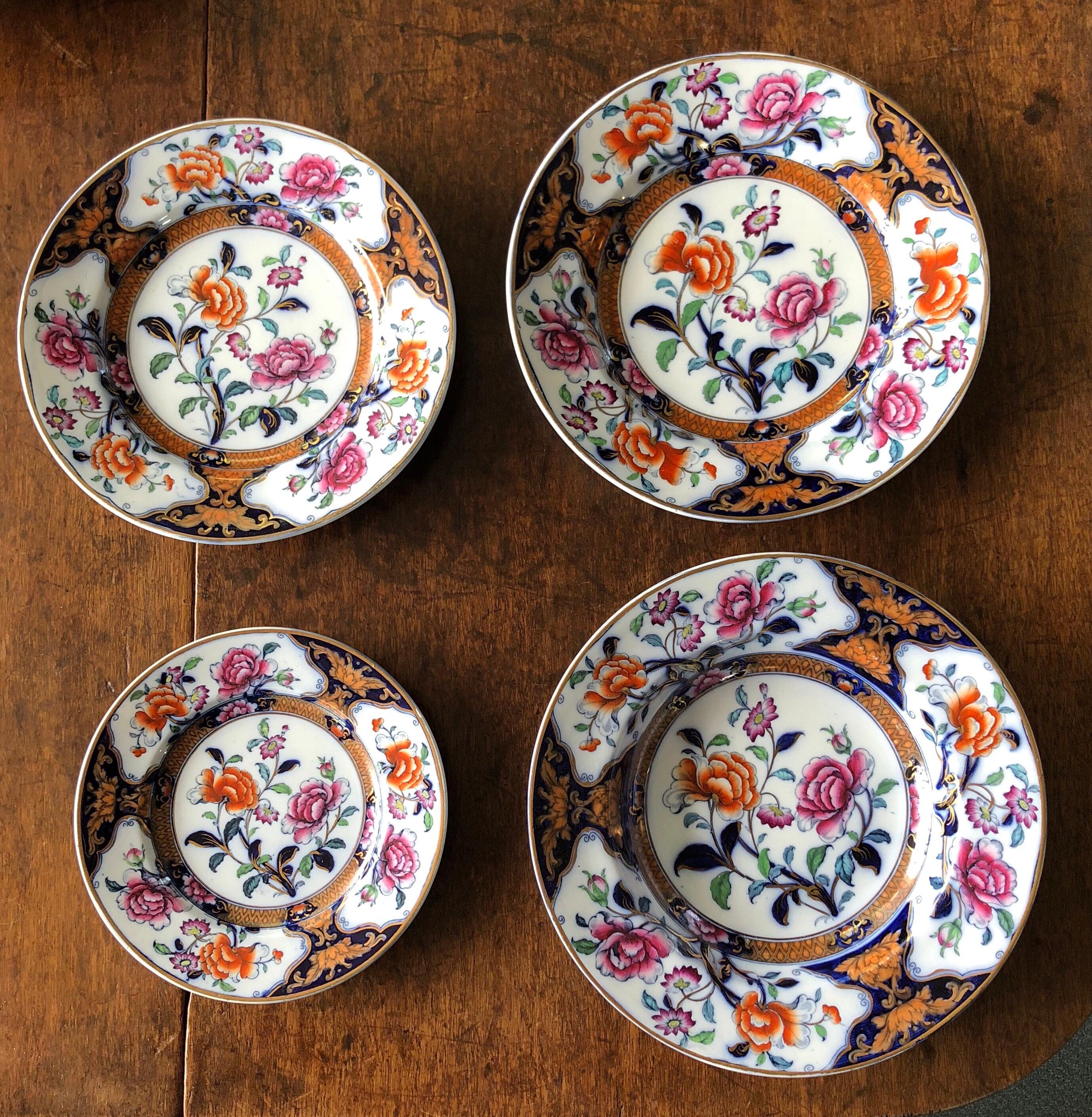 English Part Ironstone Service in the ‘Eugenie’ Pattern, ‘Pearl’ Pottery, circa 1850 For Sale