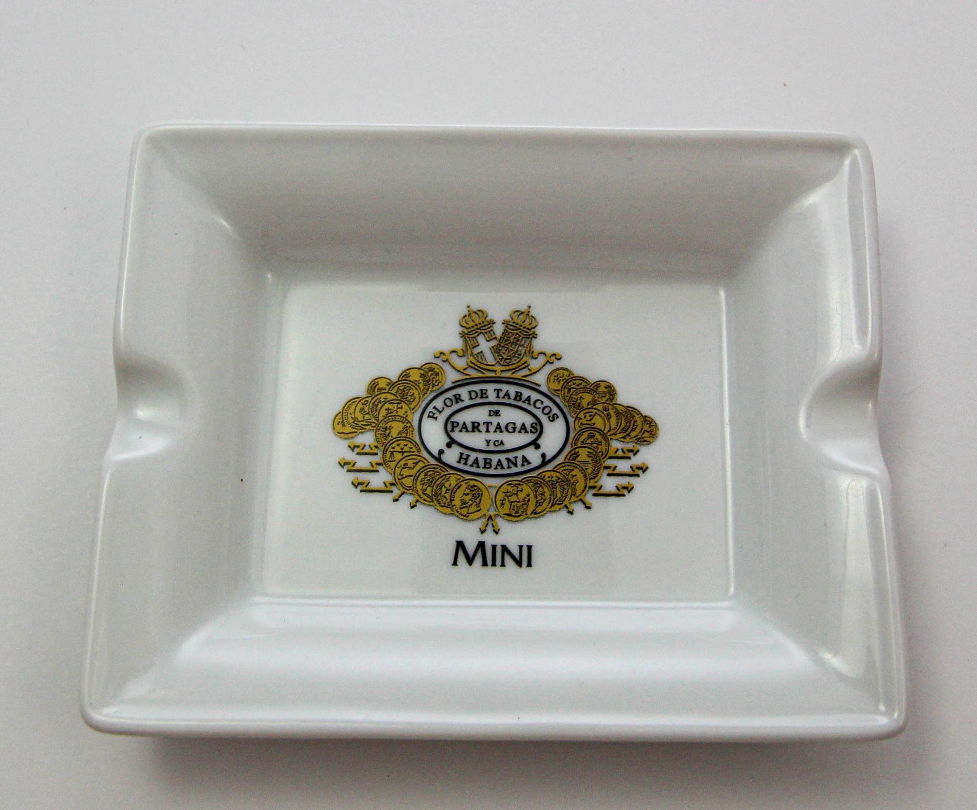 Partagás Porcelain Cigar Ashtray Dish Collectible 1960s For Sale 1