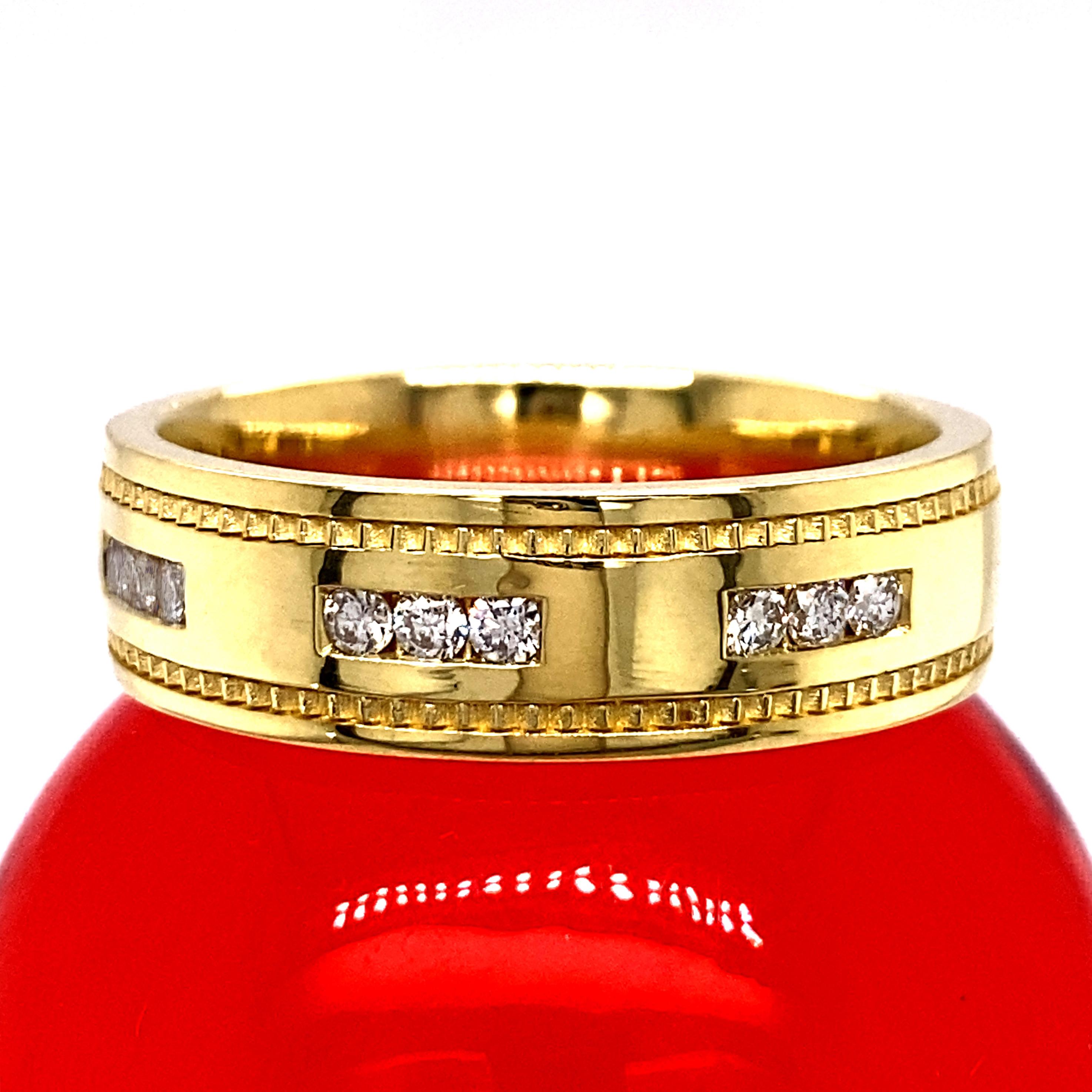 „Partial Hopper“ Herren-Hochzeitsring aus 18 Karat Gelbgold mit 0,32 Karat Diamant im Angebot 1