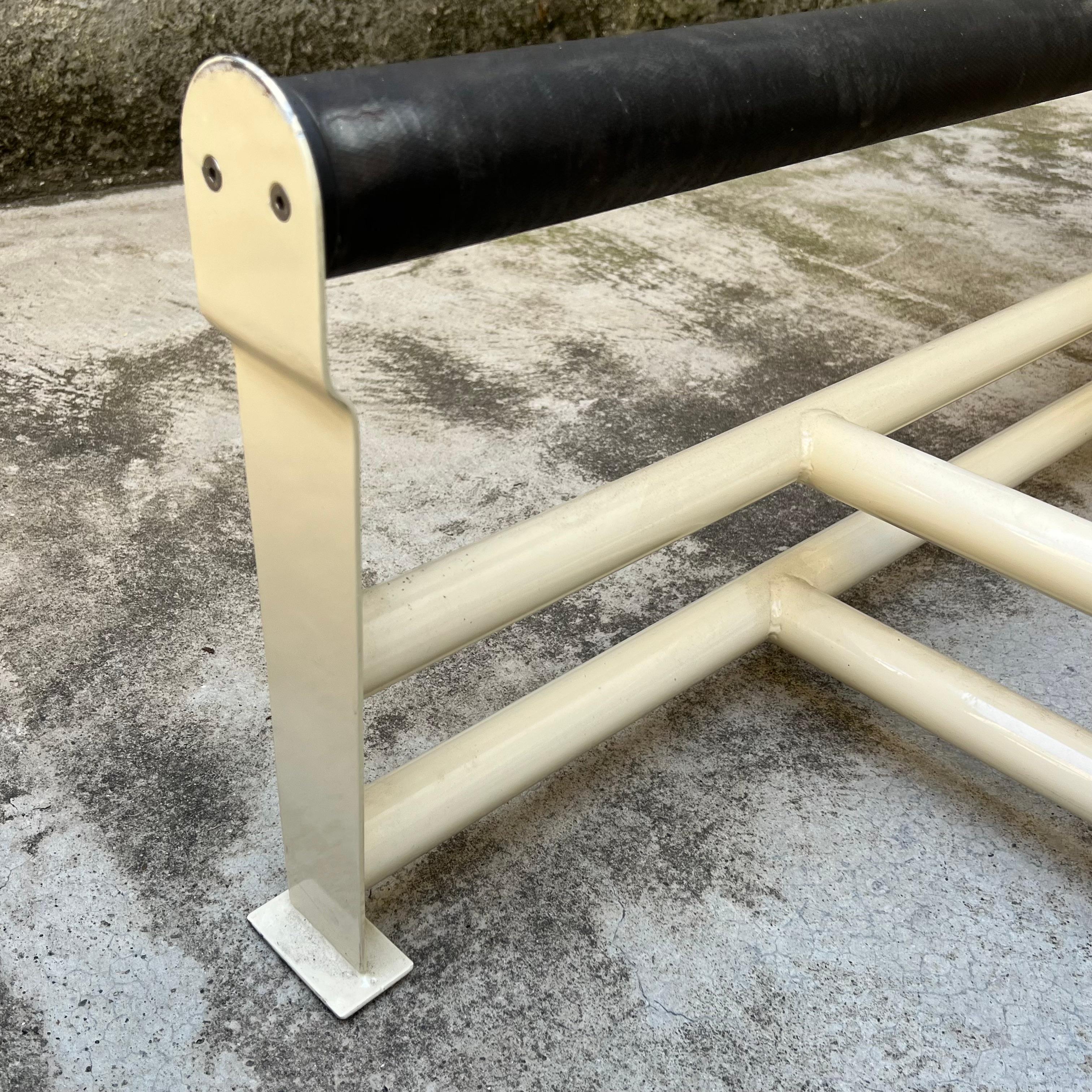 Chaise longue doble particular y anónima inspirada en Lc4 - Italia - Años 80 en venta 10