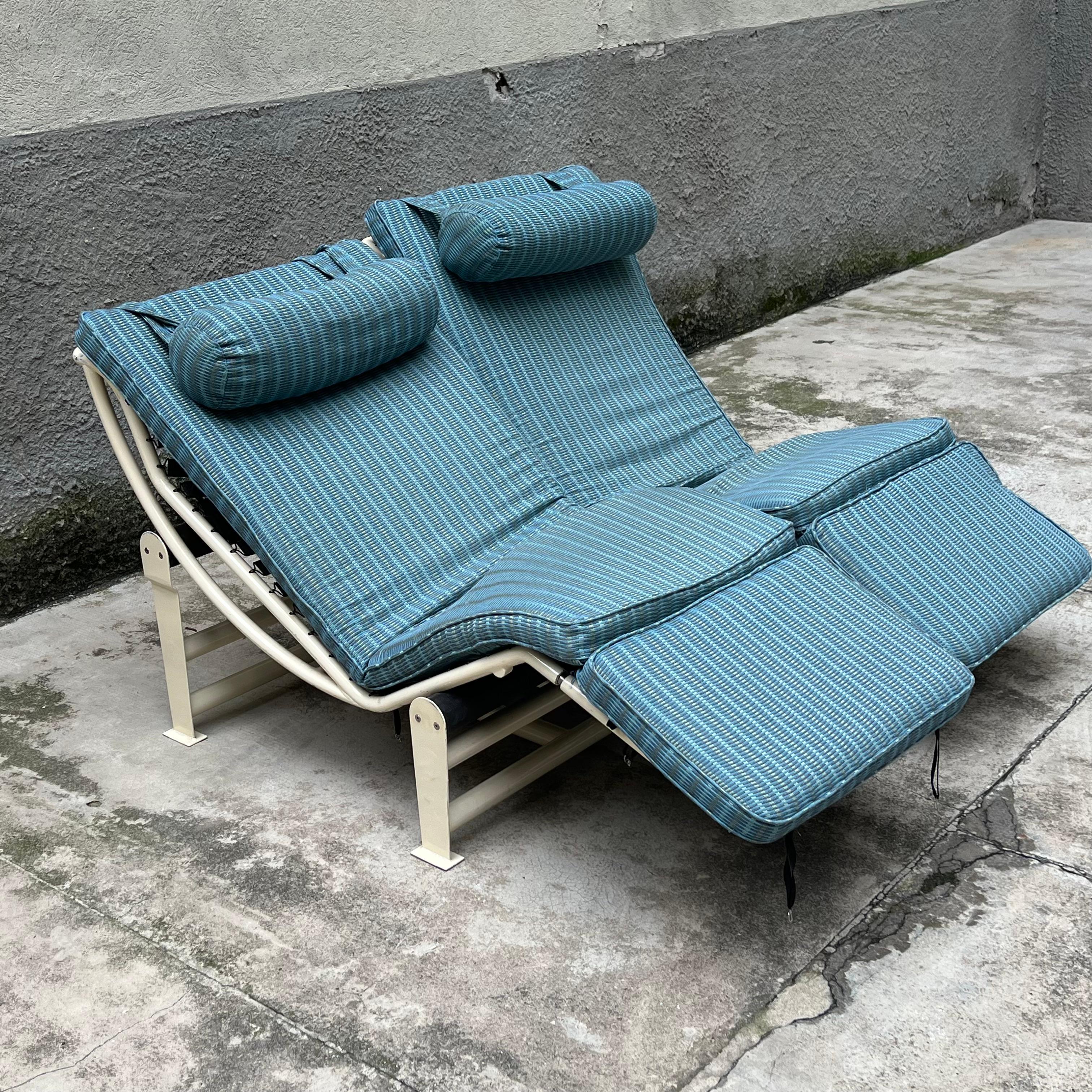 Chaise longue doble particular y anónima inspirada en Lc4 - Italia - Años 80 Moderno de mediados de siglo en venta