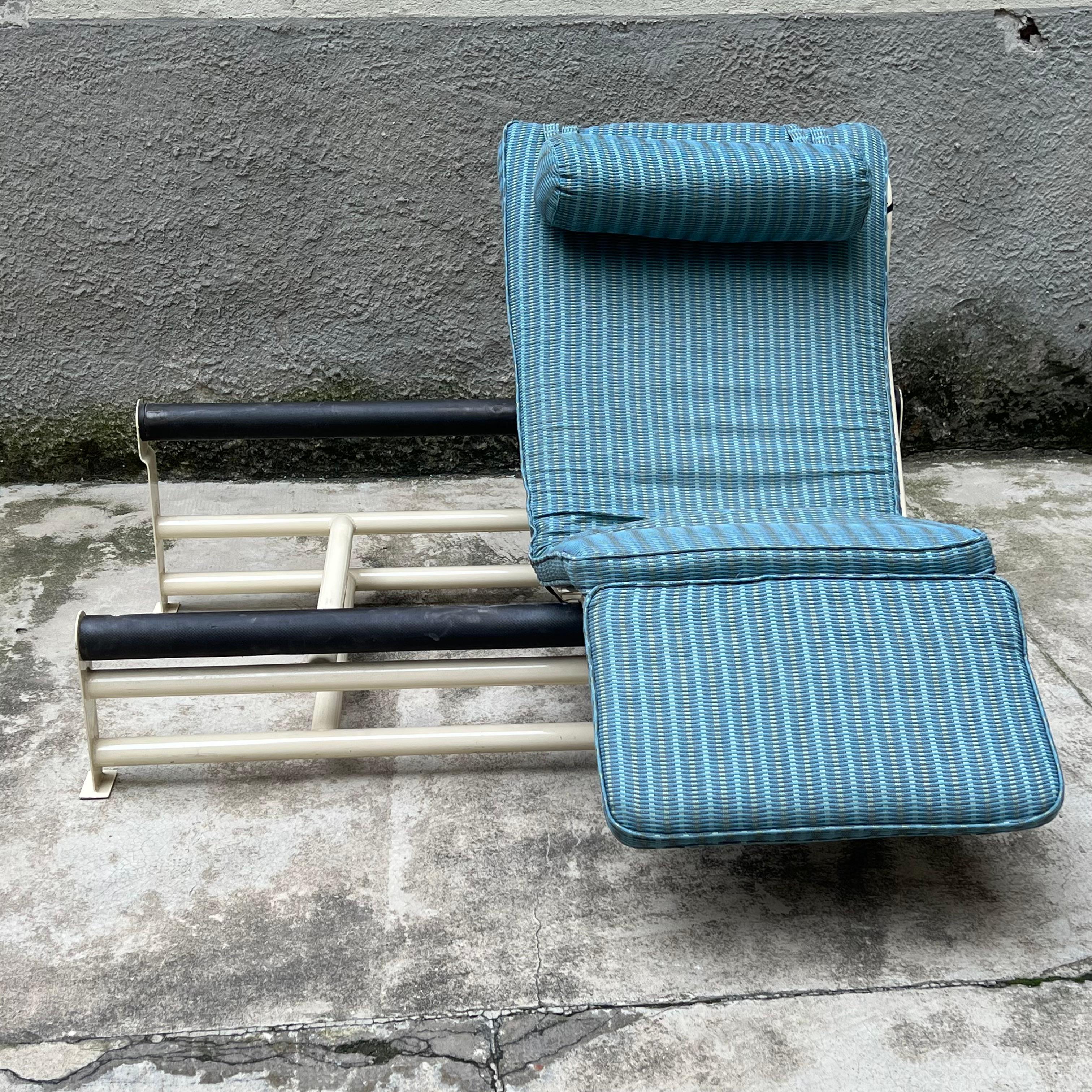 Chaise longue doble particular y anónima inspirada en Lc4 - Italia - Años 80 Textil en venta