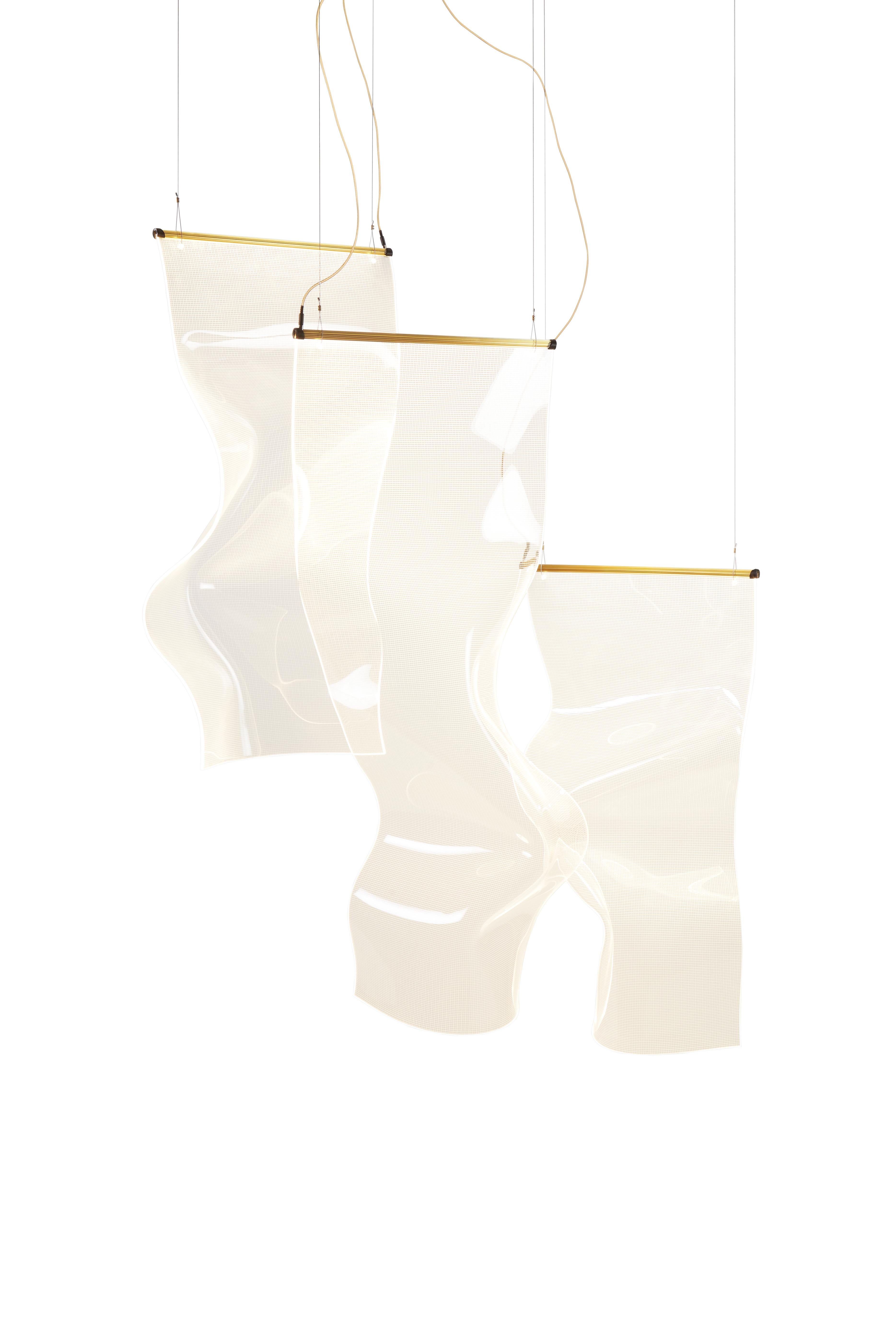 Gweilo Zhou H by Partisans


It’s name means ghost in chinese. Makes sense when you look at it, right? Made from hand-molded acrylic.
Suspension lamp. Hand-moulded, transparent acrylic structure. Led strip embedded in the gold or silver anodised