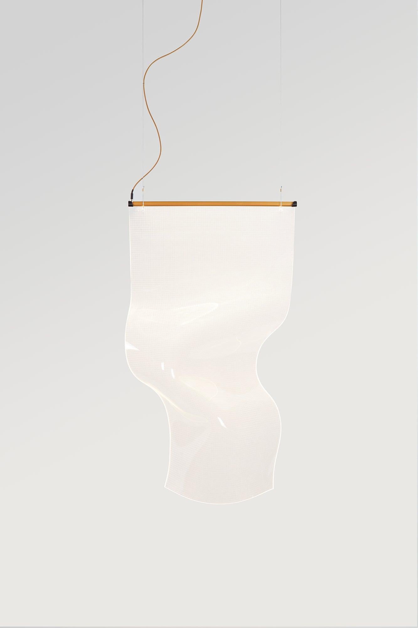 Gweilo Zhou V PE by Partisans for Parachilna.

It’s name means ghost in chinese. Makes sense when you look at it, right? Made from hand-molded acrylic.

Suspension lamp. Hand-moulded, transparent acrylic structure. Led strip embedded in the gold or