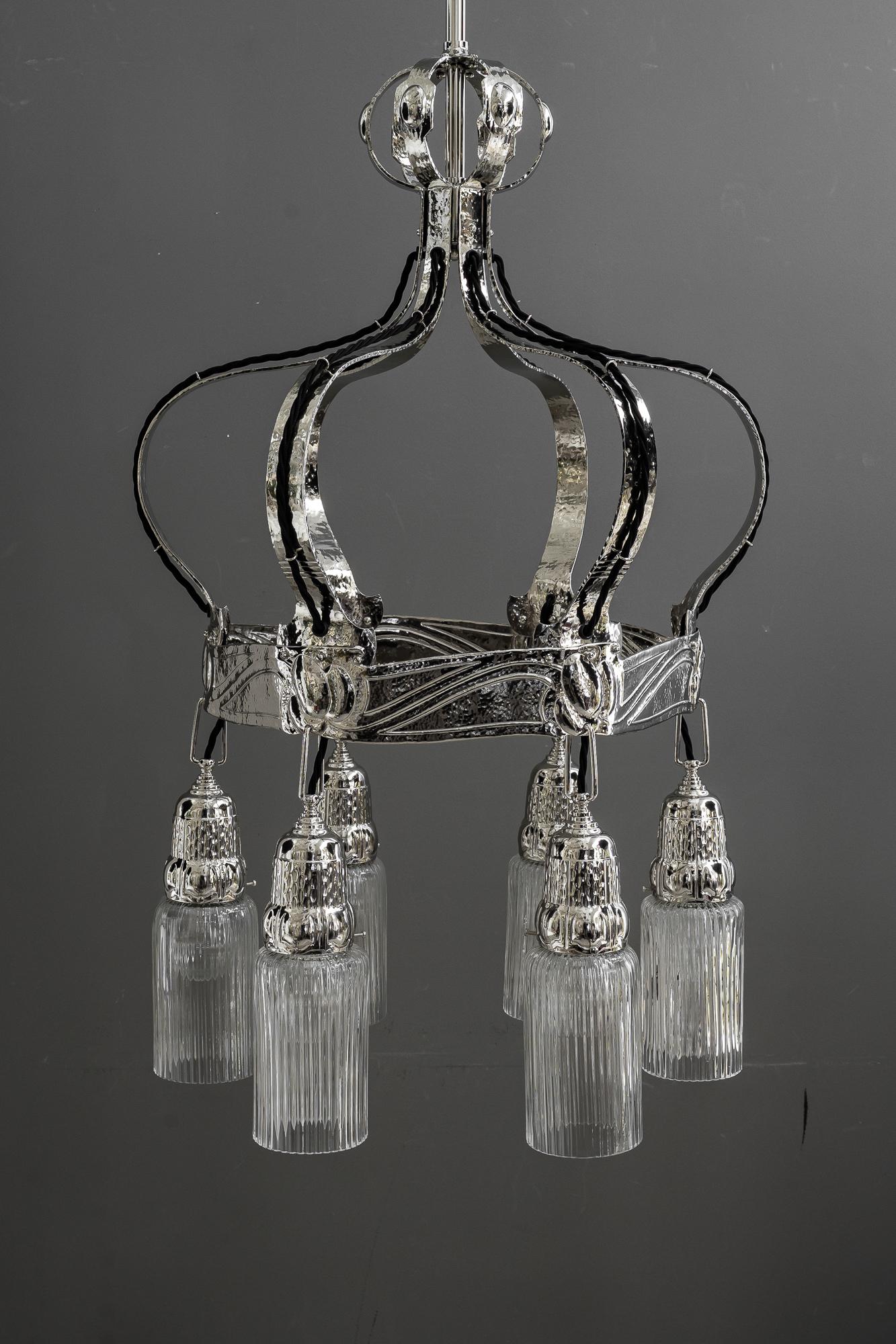 Partly hammered jugendstil copper (nickel - plated) chandelier around 1908
Original antique glass shades