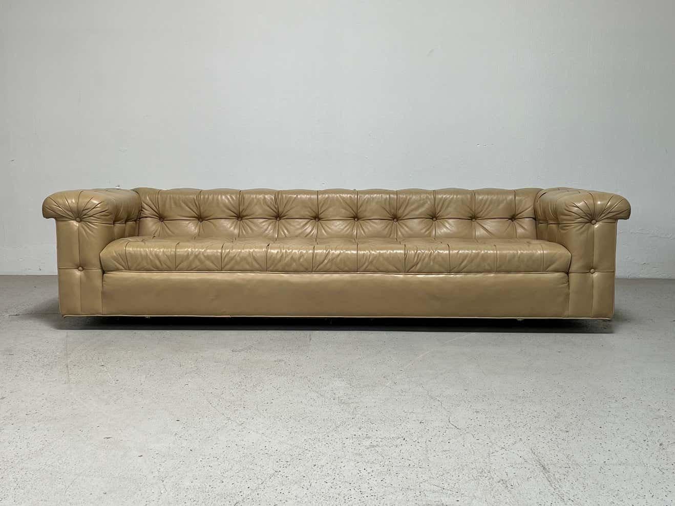 Party Sofa by Edward Wormley for Dunbar in Original Leather  For Sale 5