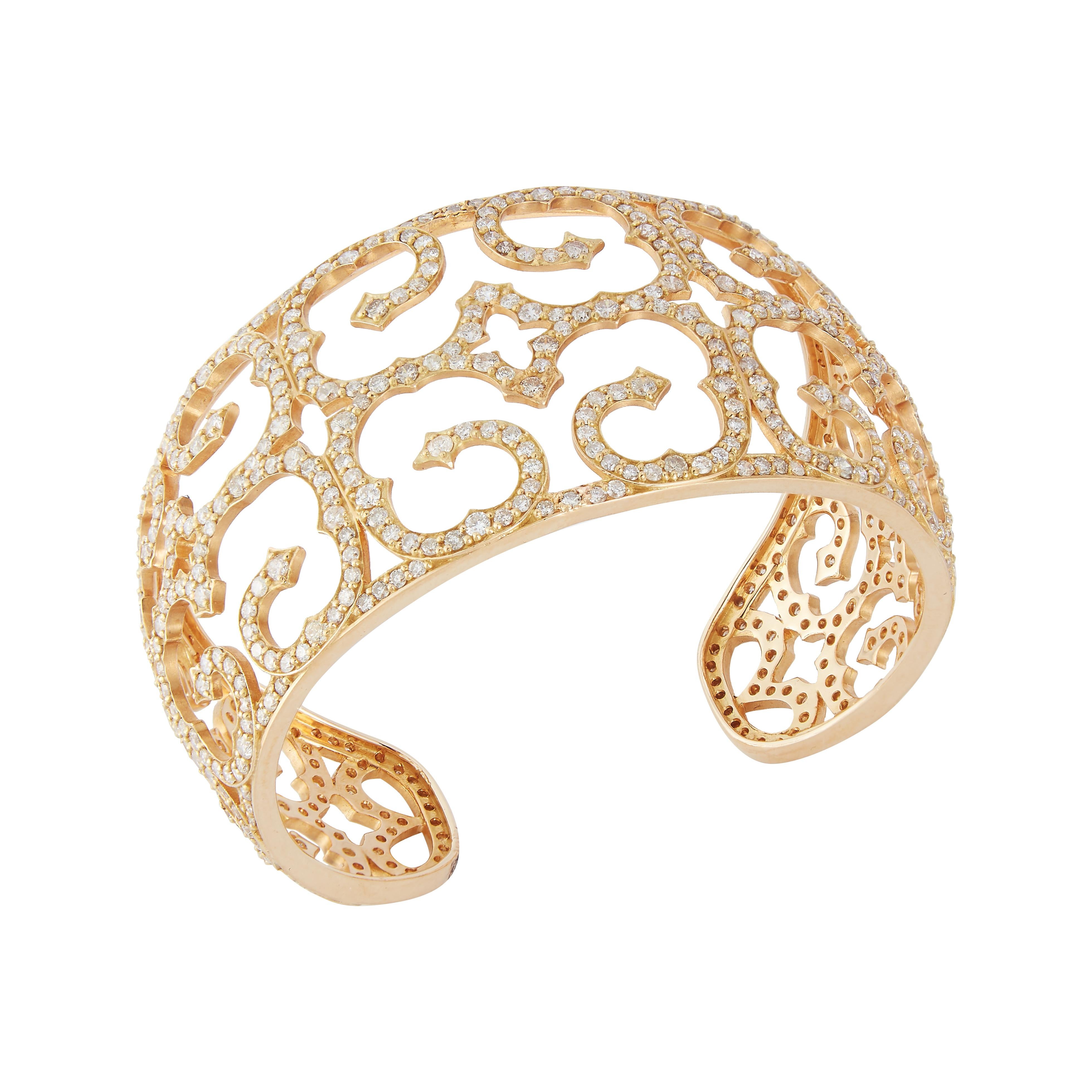 Parulina Couture Fine Jewelry - A dazzling cuff in 18K Yellow Gold with 10.97ct of diamonds. 
Width: 1.5inch
Inside Diameter: 2.5in
Metal: 18K Yellow Gold
Diamond Carat Weight: 10.97