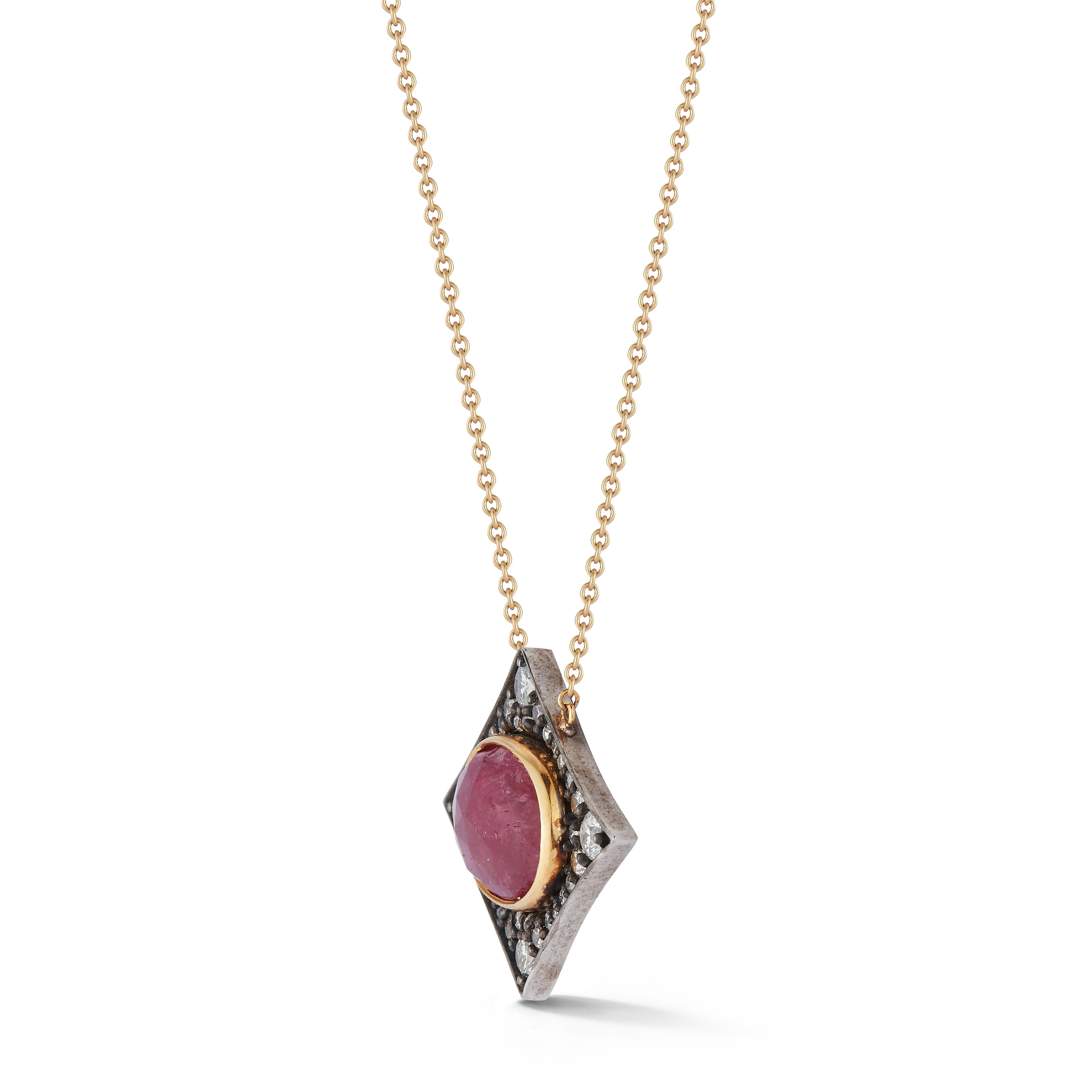 Oval Cut Parulina 18k Yellow Gold and PPink Tourmaline and Diamond Pendant  For Sale