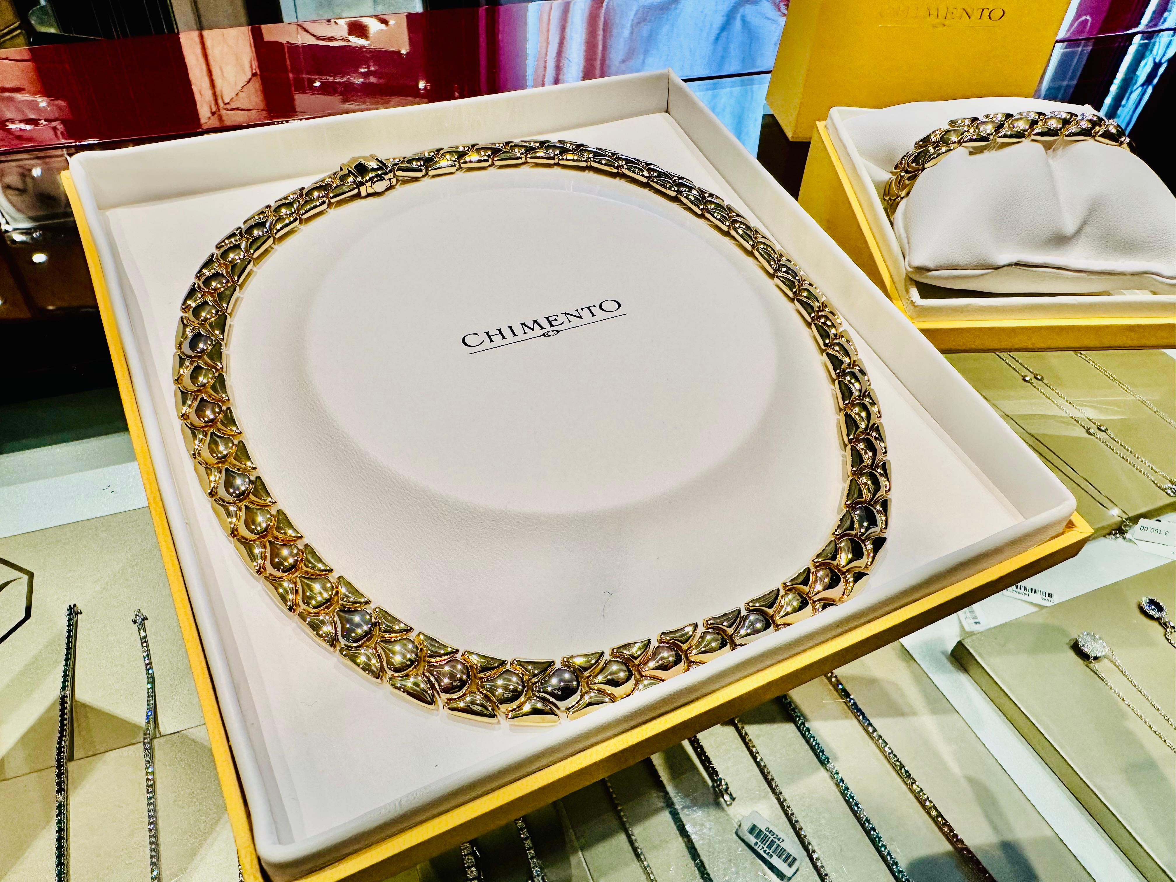 Contemporaneo Parure Chimento in Oro Bianco, Rosé e Giallo 18kt – Raffinatezza e Stile in vendita