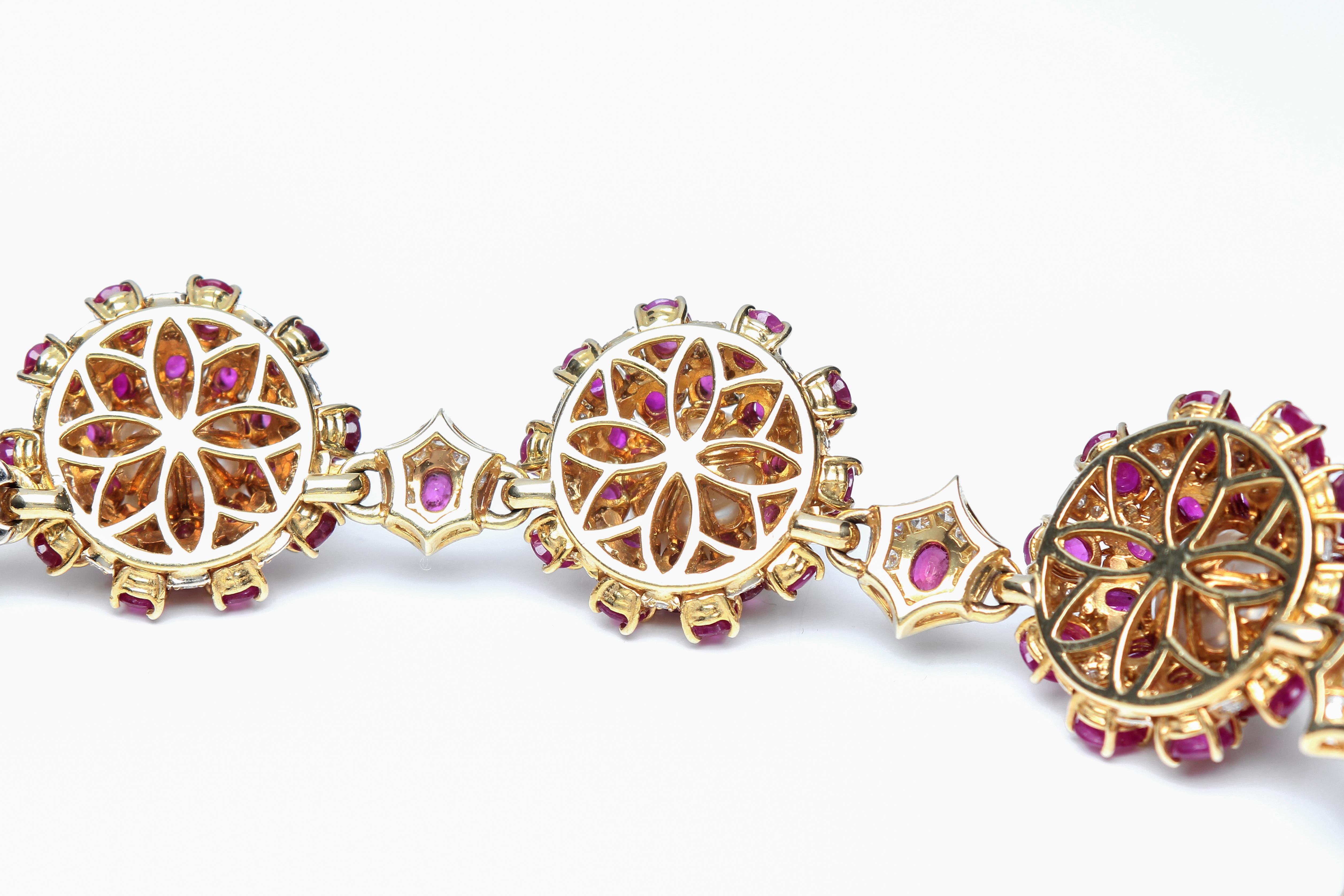 Parure with Rubies, Pearls and Diamonds in 18 Karat Yellow Gold 11