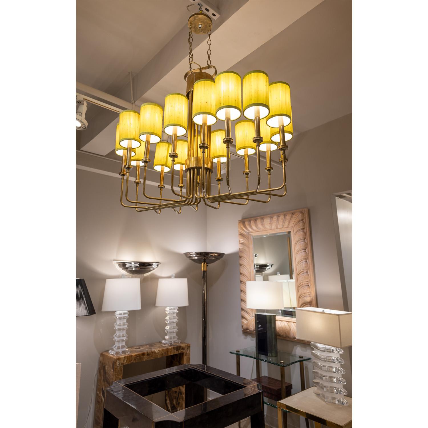 Parzinger Style Large and Impressive Chandelier in Brass, 1950s For Sale 1