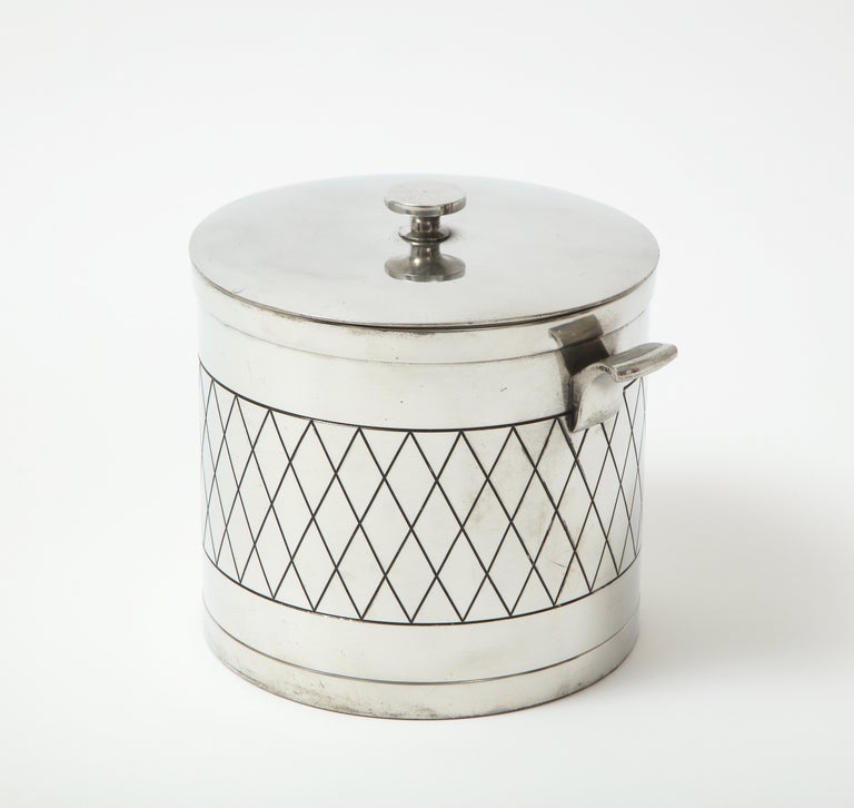 Parzinger Style Mid Century Ice Bucket In Good Condition For Sale In New York, NY