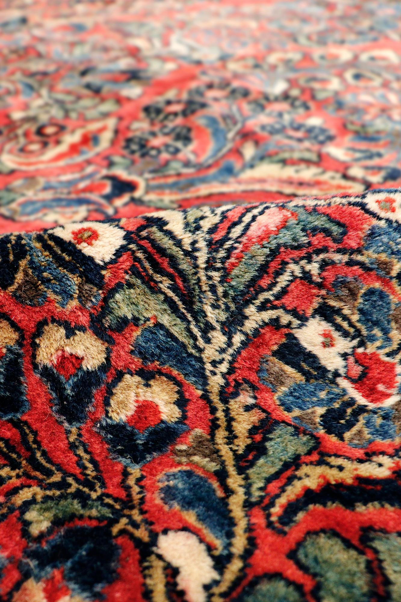 Pasaragad Home Antiker persischer Sarouk-Teppich 12 ft 10 in x 20 ft 5 in  (Handgefertigt) im Angebot