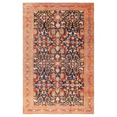 Tapis ancien en laine d'agneau bleu marine de la collection Melody