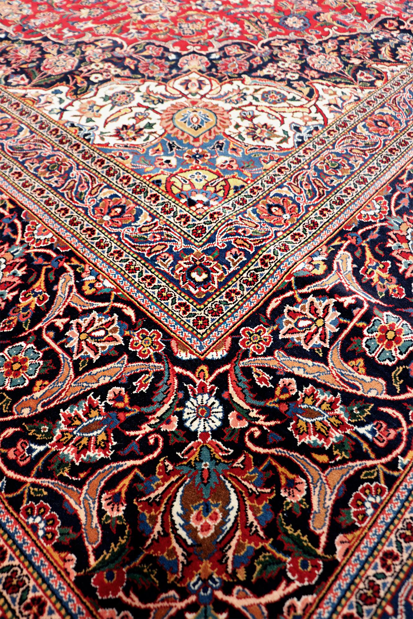 Hand-Crafted Pasargad Home Antique Persian Kashan rug 10 ft 10 in x 14 ft 7 in For Sale