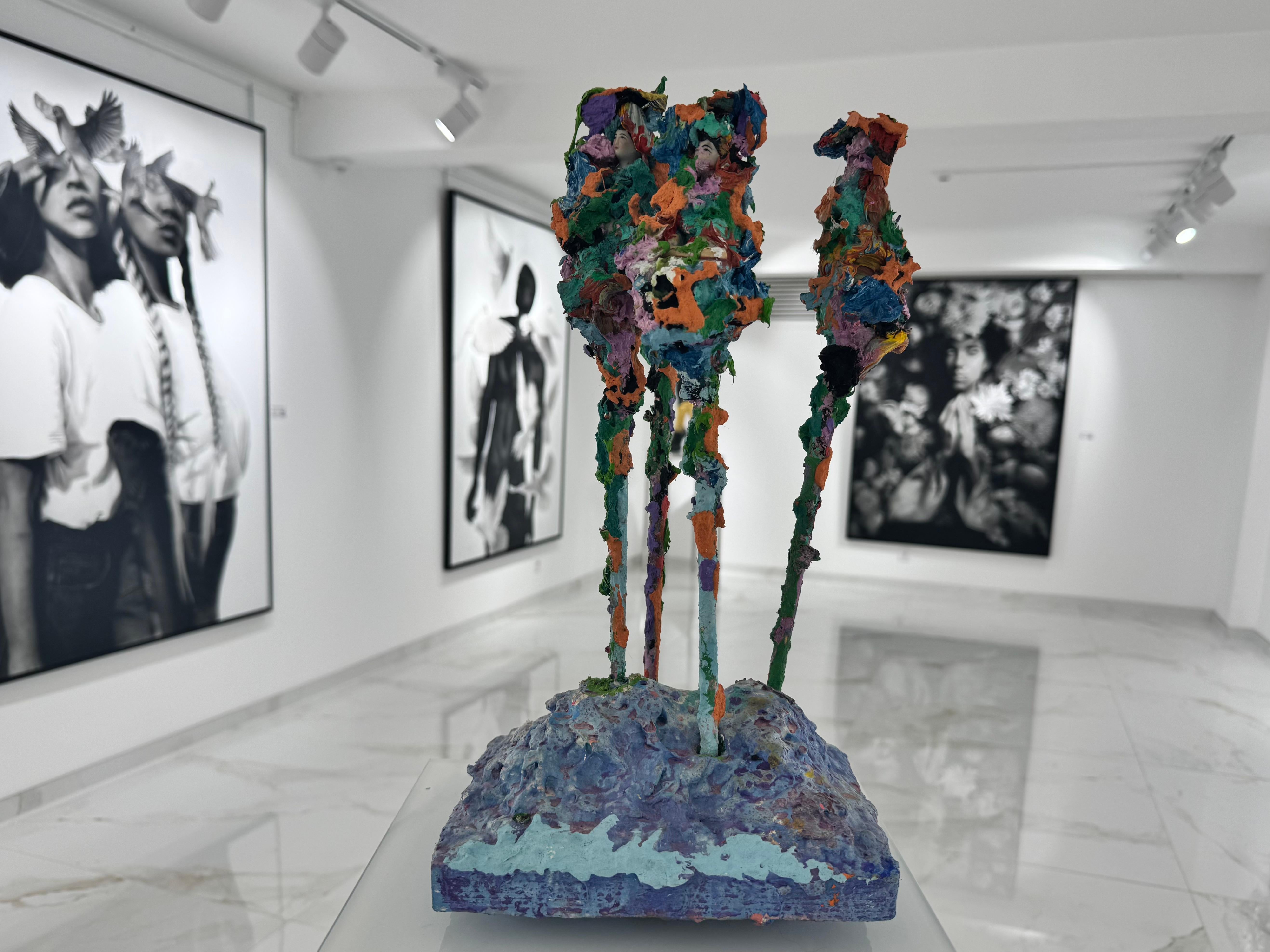 Poupées, 2025, Skulptur -  Pascal Courcelles im Angebot 1