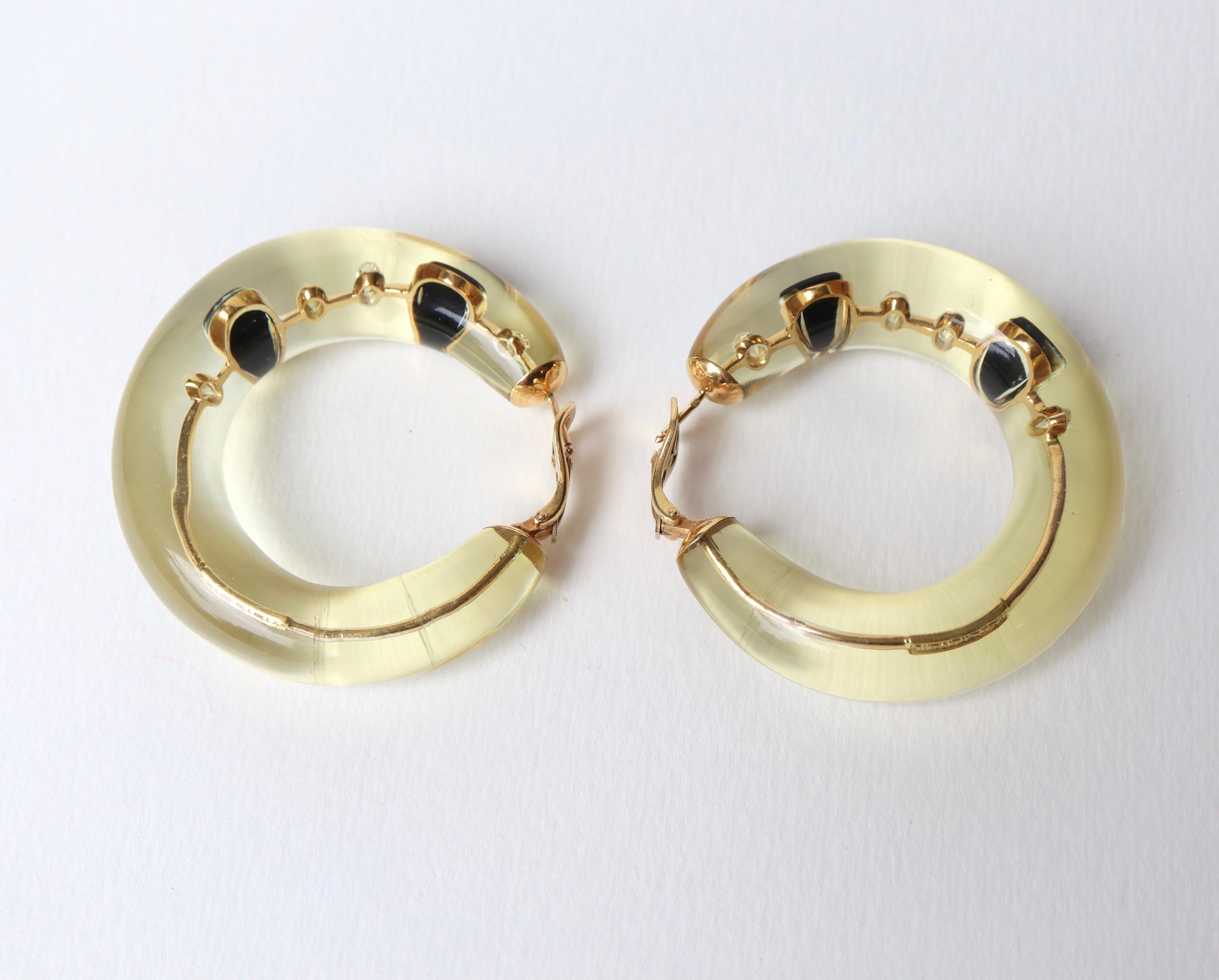 Pascal Morabito Hoop Earrings, 18 Karat Yellow Gold, Diamonds and Onyx in Resin In Good Condition For Sale In Paris, FR