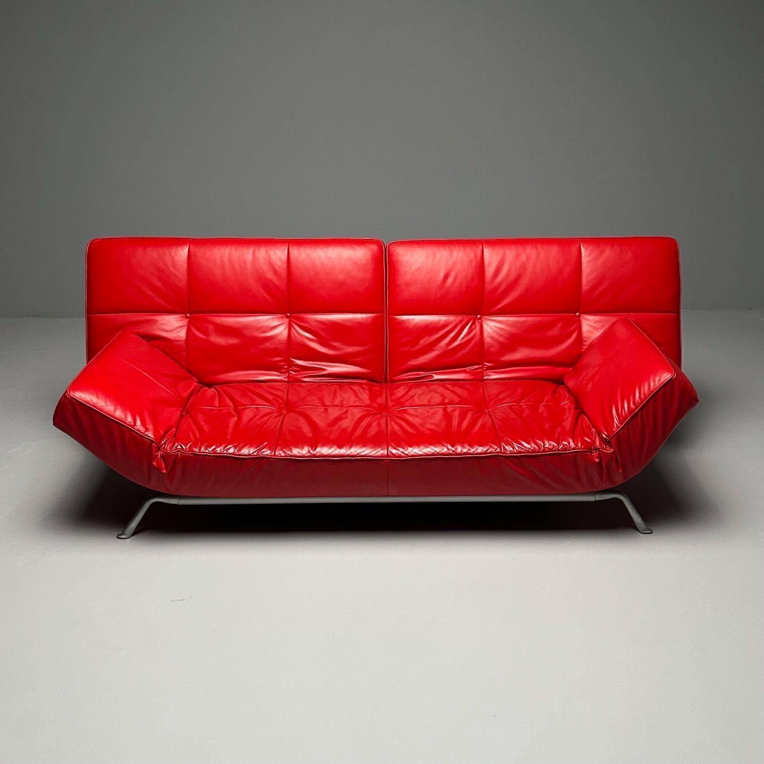 Smala by Ligne Roset Adjustable Daybed Sofa in Red Leather, Pascal Mourgue

Made in France by Ligne Roset, this iconic adjustable daybed / sofa in luxurious Fire engine red leather is as chic as it is versatile. Clean lines, generous proportions and