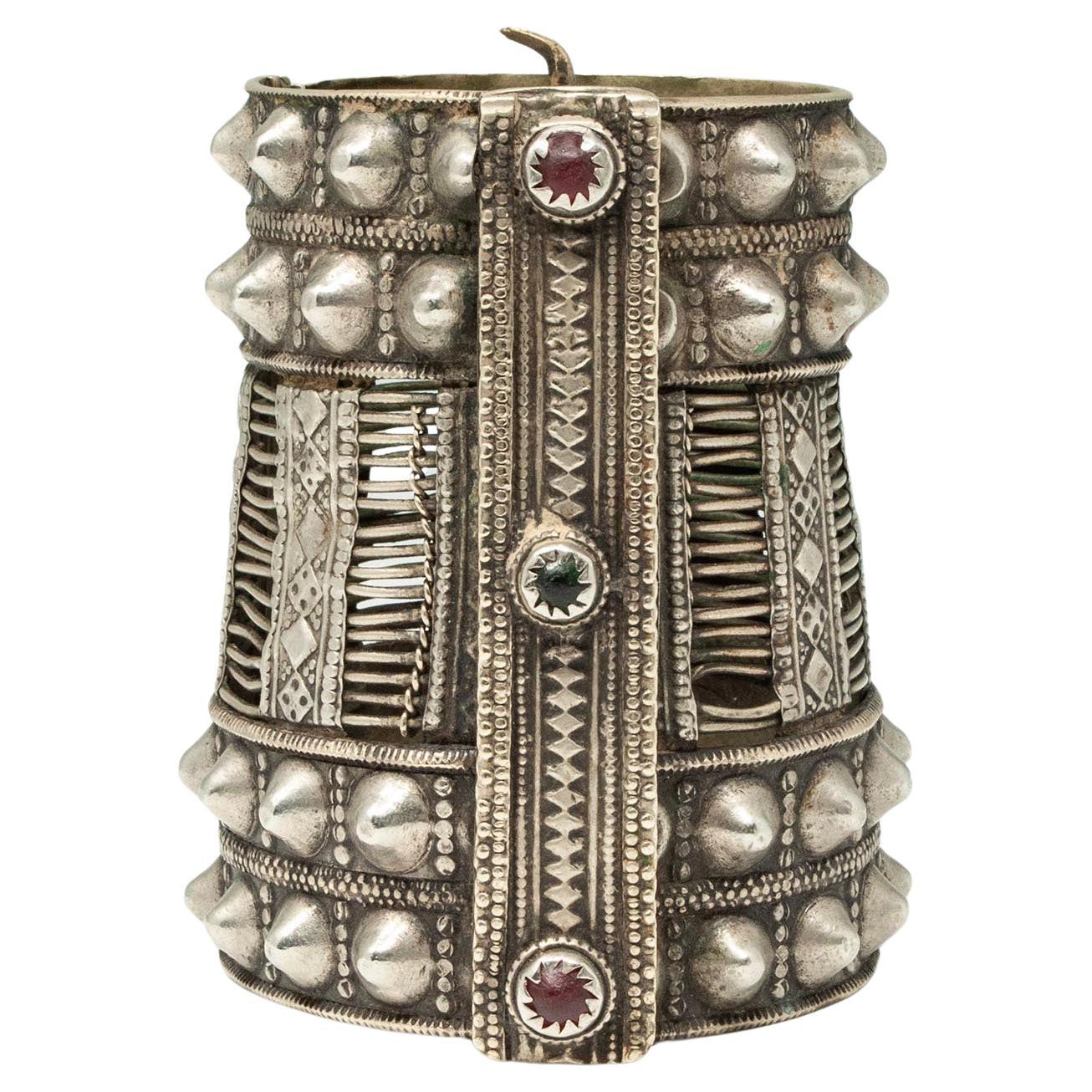 Bracciale a cerniera con spillo in argento Pashtun in vendita