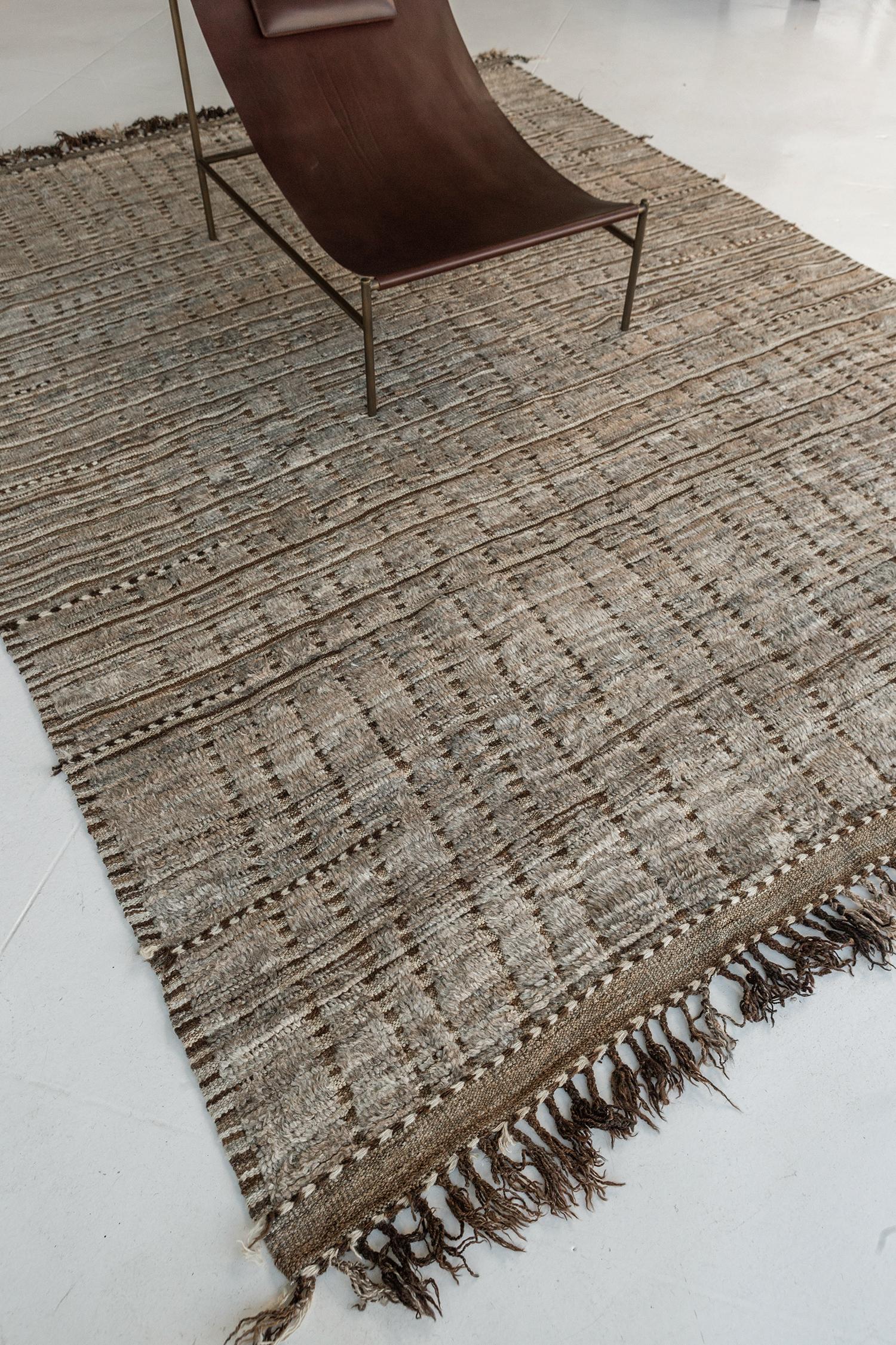 Lana Pasola, Collezione Atlas di Mehraban in vendita