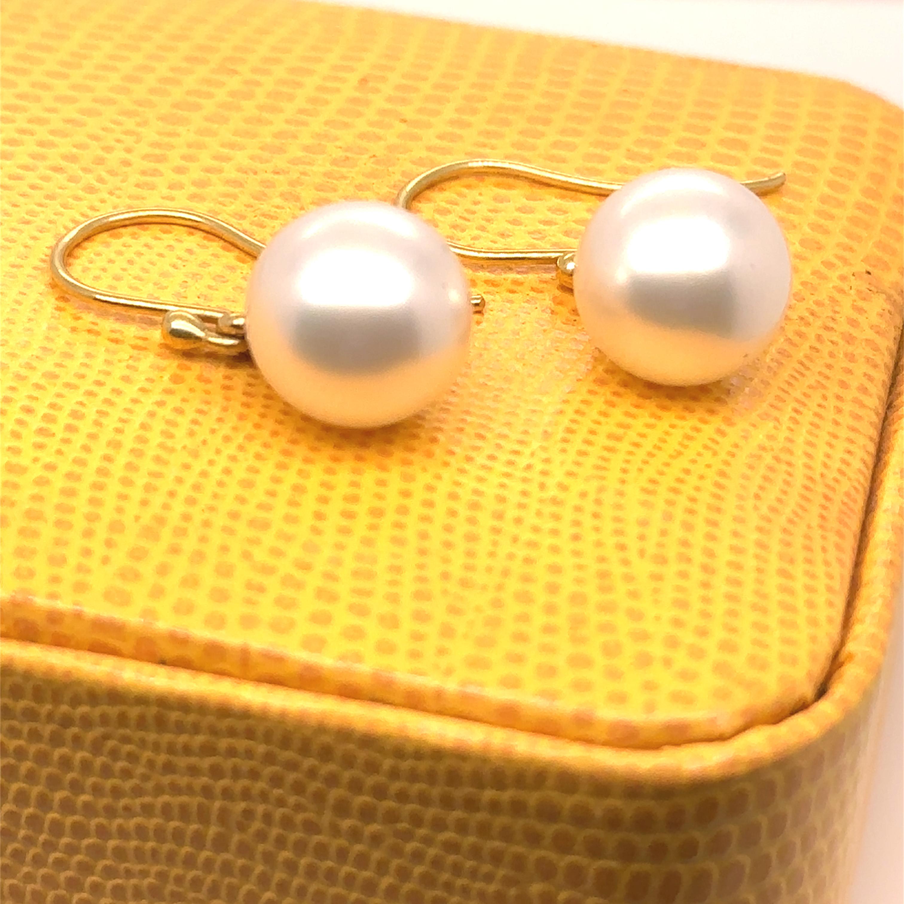 Paspaley 18ct Yellow Gold Shepherd Hook Earrings 6.34g 4