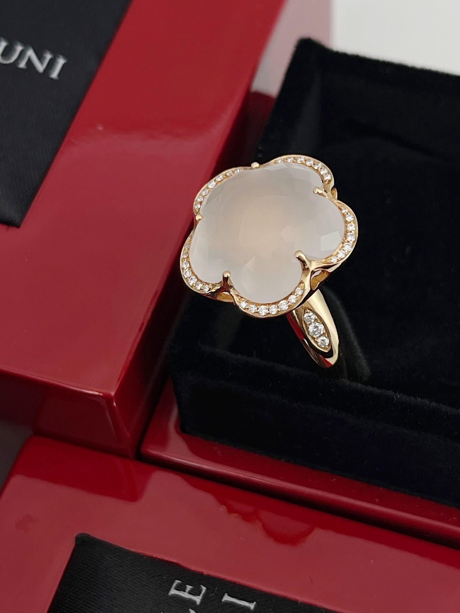 The House of Pasquale Bruni was established in 1968 by the man himself, Pasquale Bruni. Today the brand produces magnificent showpiece and luxury jewelry from the heart of Italy’s Gold district, Valenza.

This beautiful ring from the BON TON