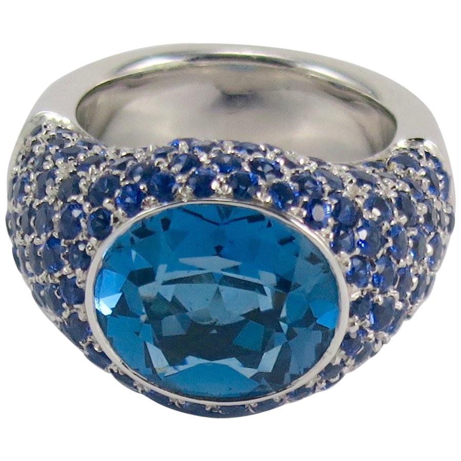 Pasquale Bruni 18 Karat White Gold Blue Sapphire and Blue Topaz Cocktail Ring For Sale