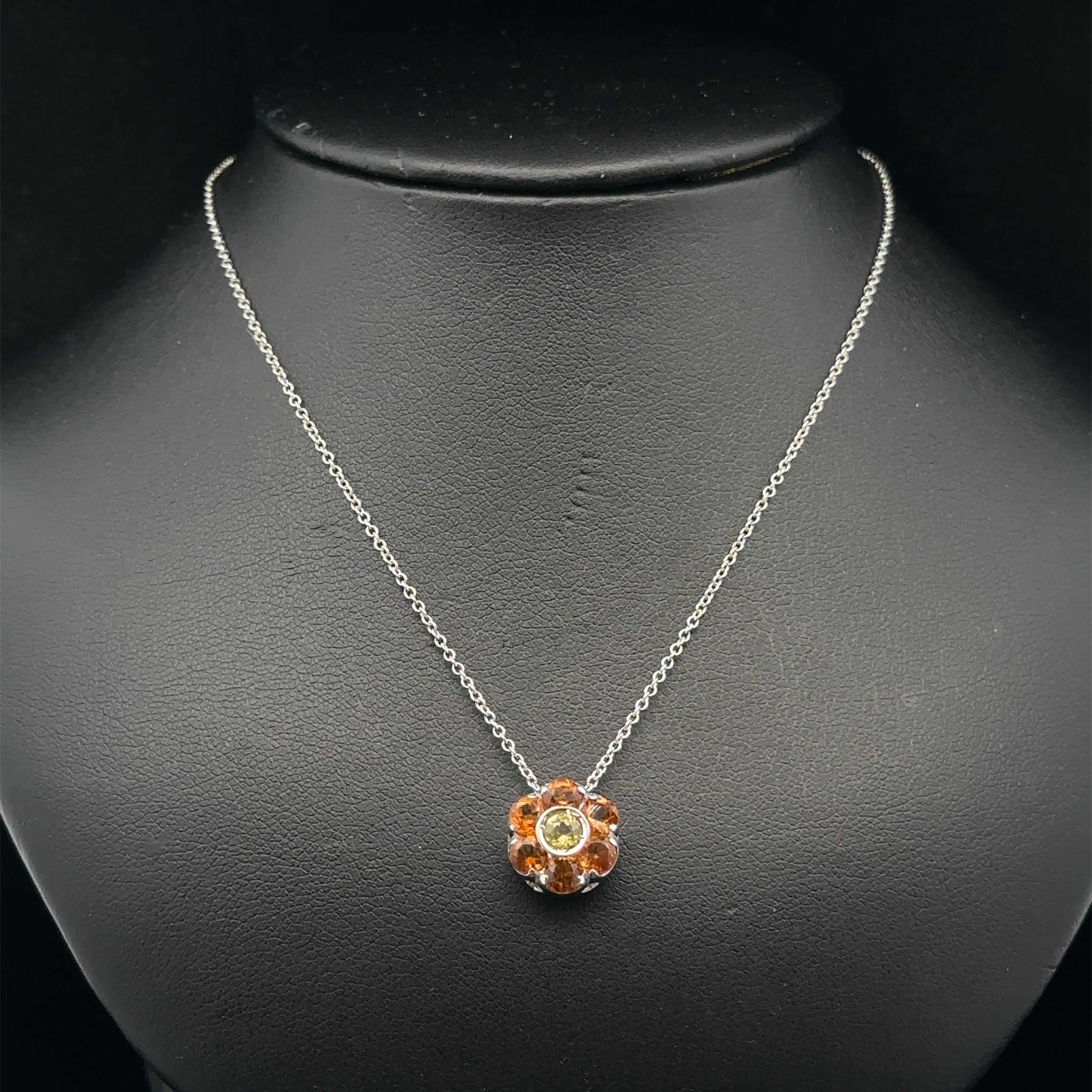 Pasquale Bruni Collier pendentif grappe de fleurs en or 18 carats, citrine, quartz et saphir Excellent état - En vente à Montclair, NJ