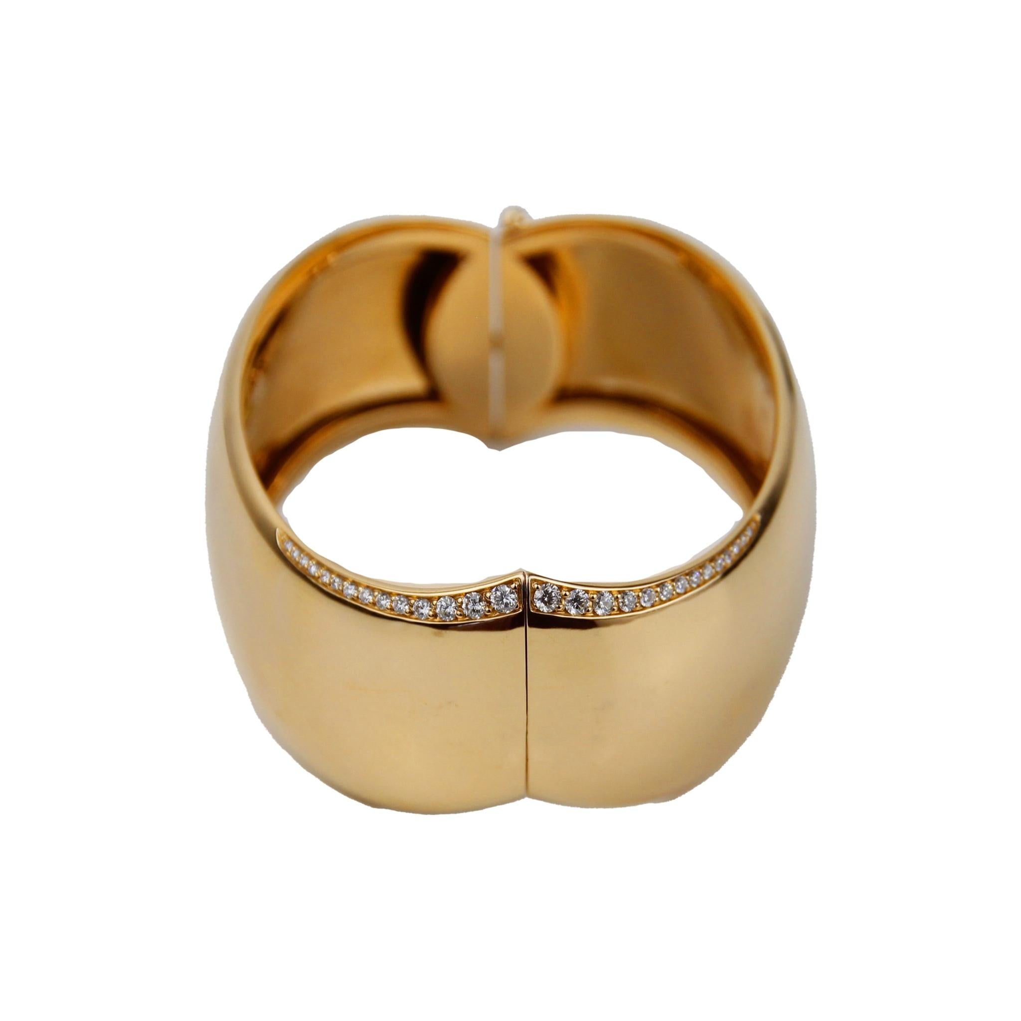 Modern Pasquale Bruni 18K Rose Gold 0.60ctw Diamond Bangle Bracelet For Sale