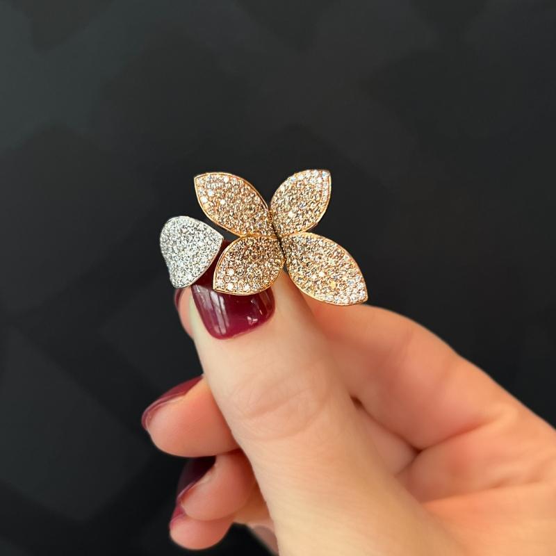 Pasquale Bruni 18K White and Rose Gold Diamond Pave (2.86CT) Giardi Segriti Ring In New Condition For Sale In Carmel, IN