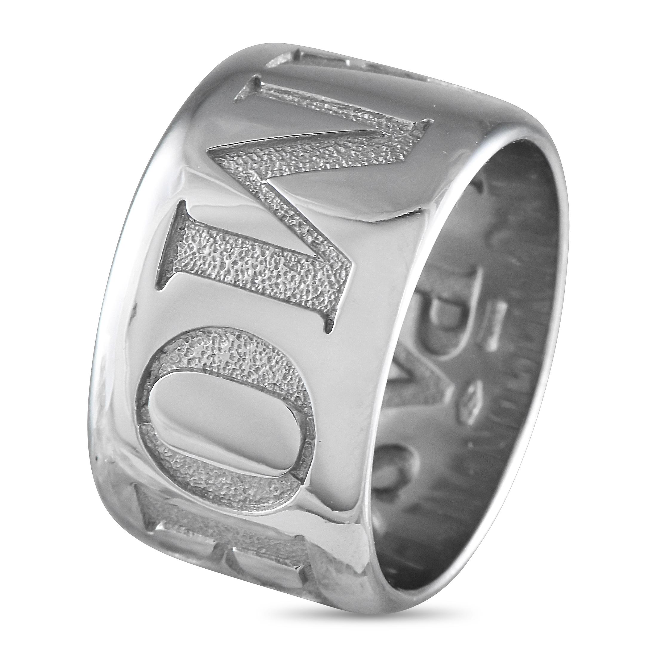 This Pasquale Bruni ring marries traditional Italian craftsmanship with a bold, contemporary design. The simple 18K White Gold setting provides the perfect backdrop for the word Amore embossed at the top of the design. A unique way to express your