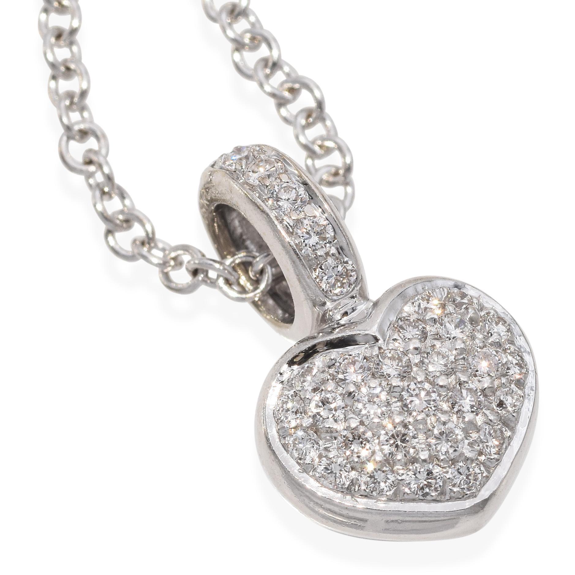 Pasquale Bruni 18K White Gold Pavé Diamond Heart Pendant Necklace In Good Condition For Sale In New York, NY