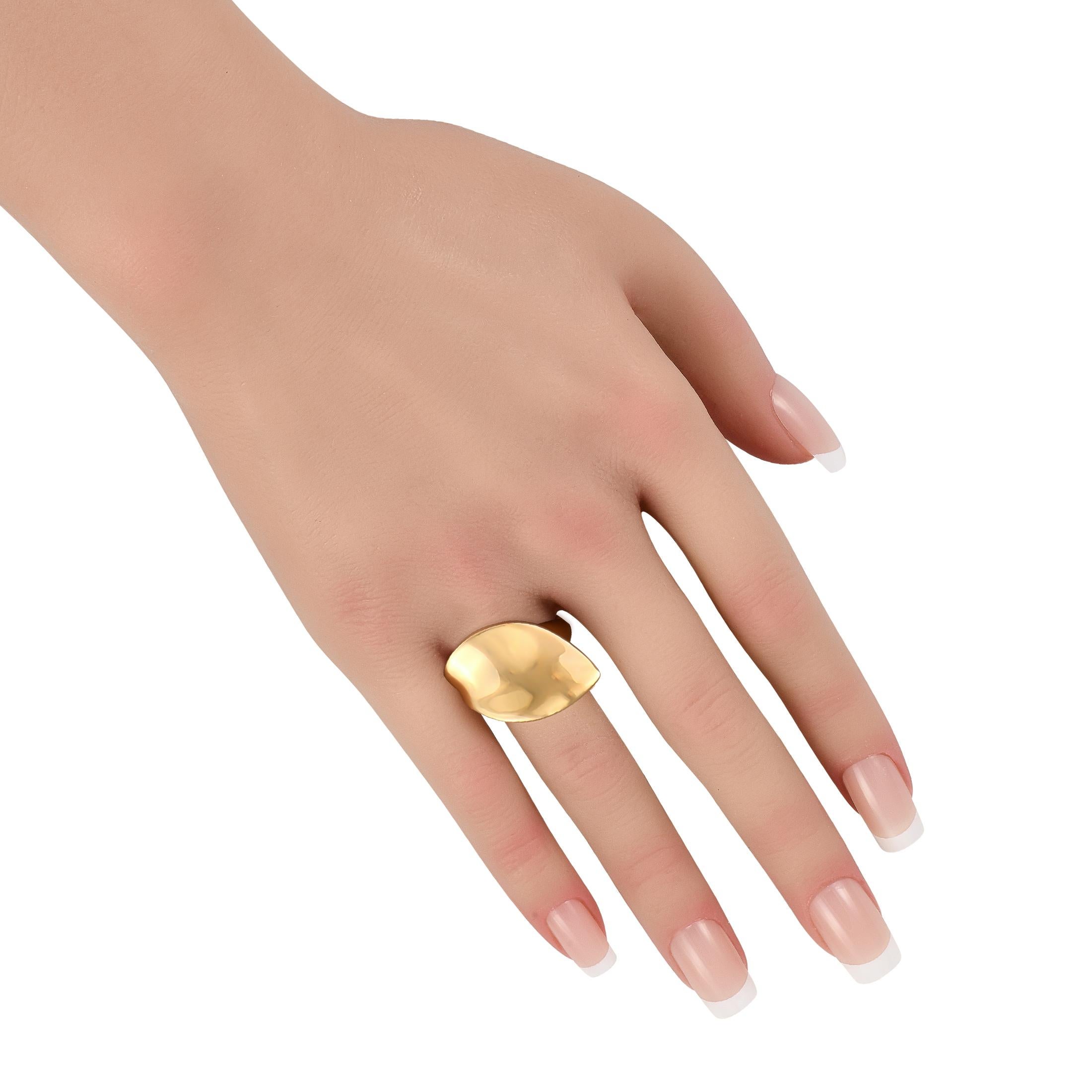 Round Cut Pasquale Bruni 18K Yellow Gold One Leaf Ring For Sale