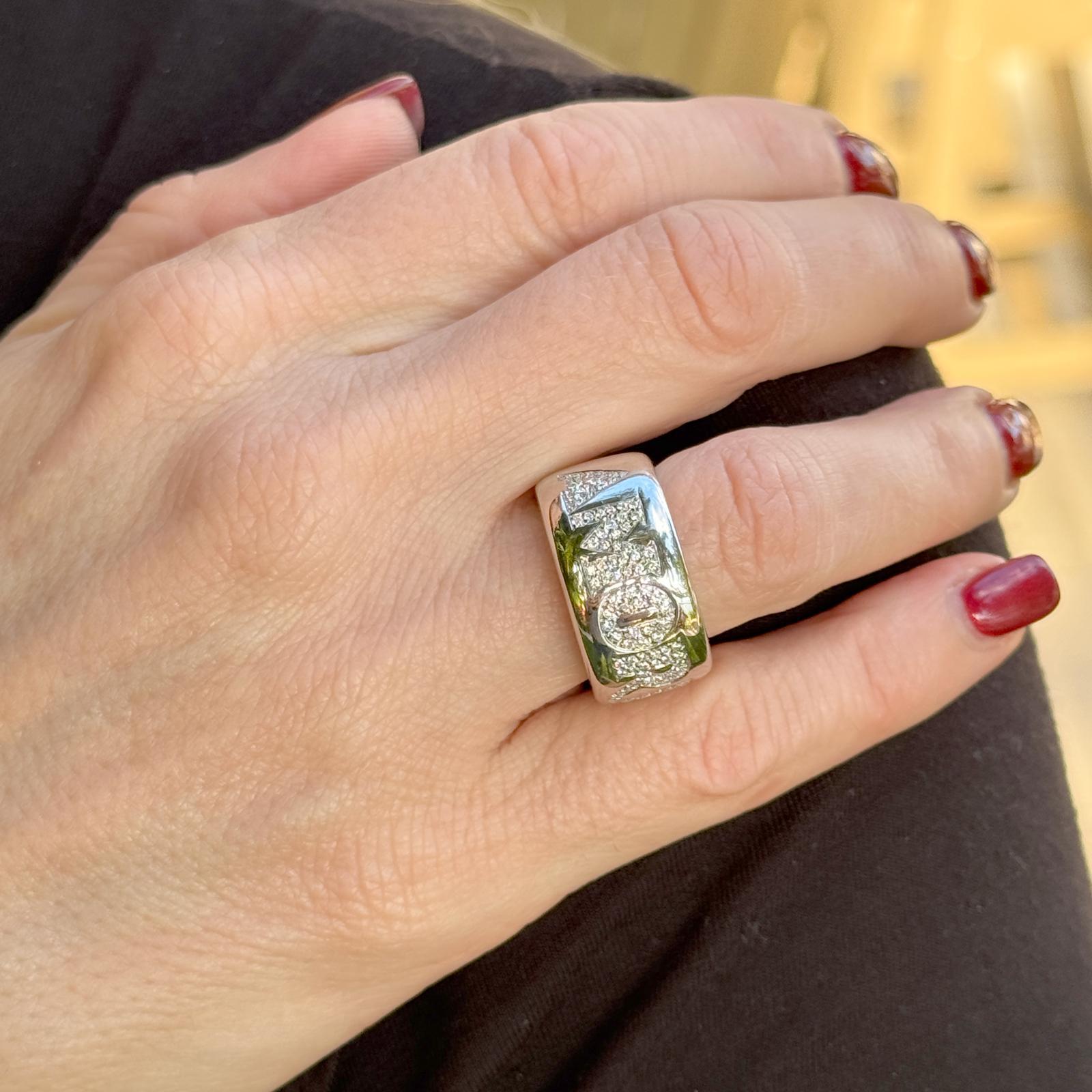 Pasquale Bruni Diamond 18 Karat White Gold Amore Modern Band Ring Size 6 In Excellent Condition In Boca Raton, FL