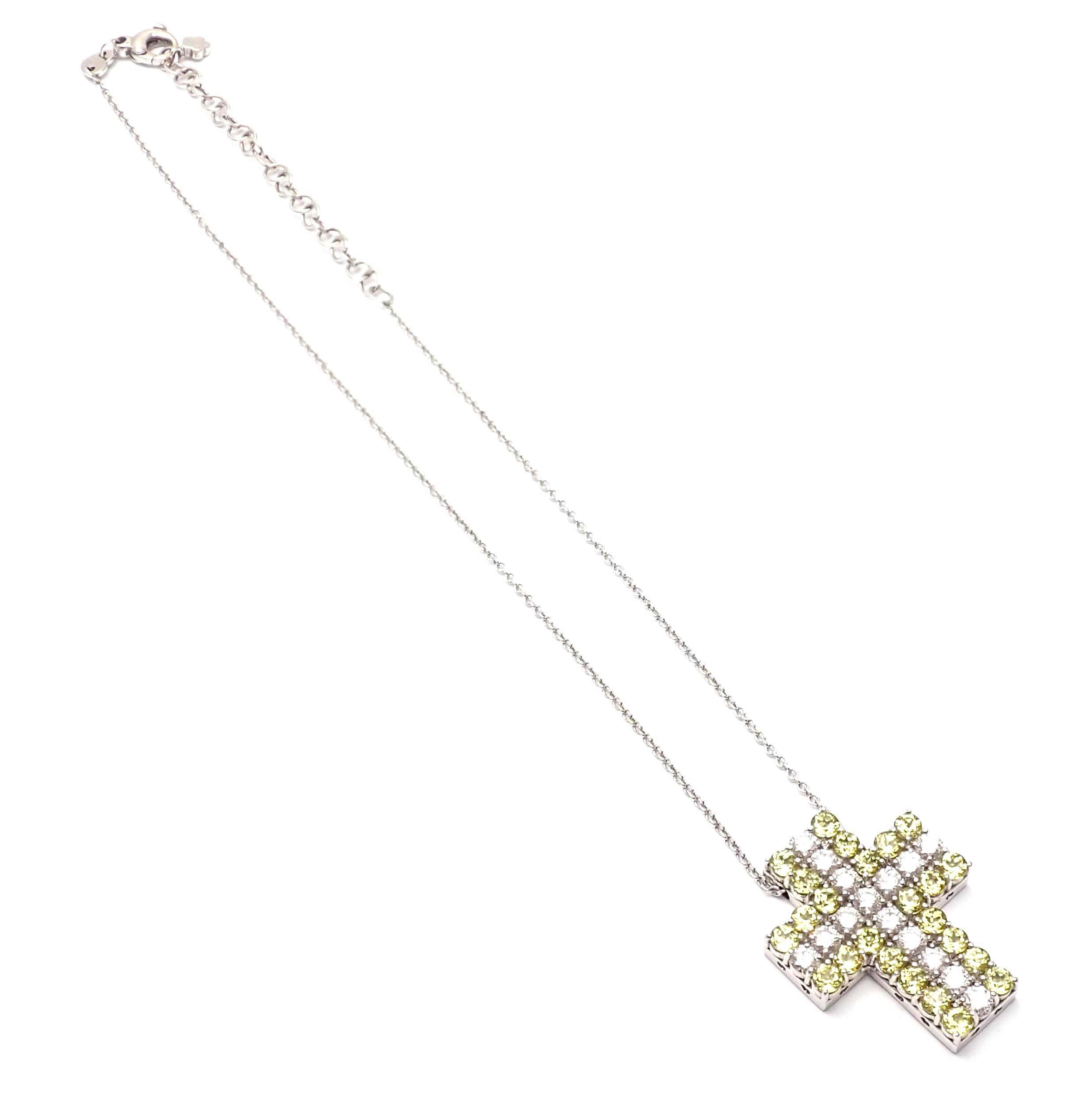 Pasquale Bruni Kreuz-Halskette aus Weißgold mit Diamanten und Peridot im Angebot 2