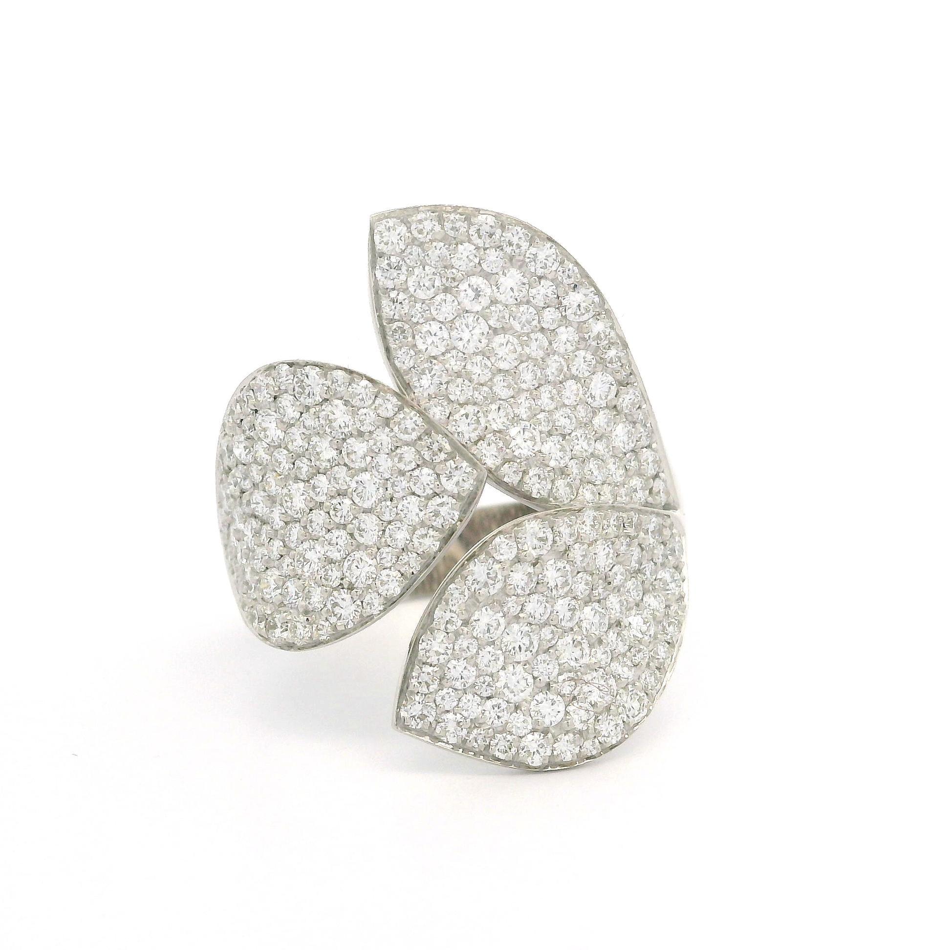Pasquale Bruni Giradini Garden 18k White Gold 2.15ctw Pave Diamond Flower Ring 6