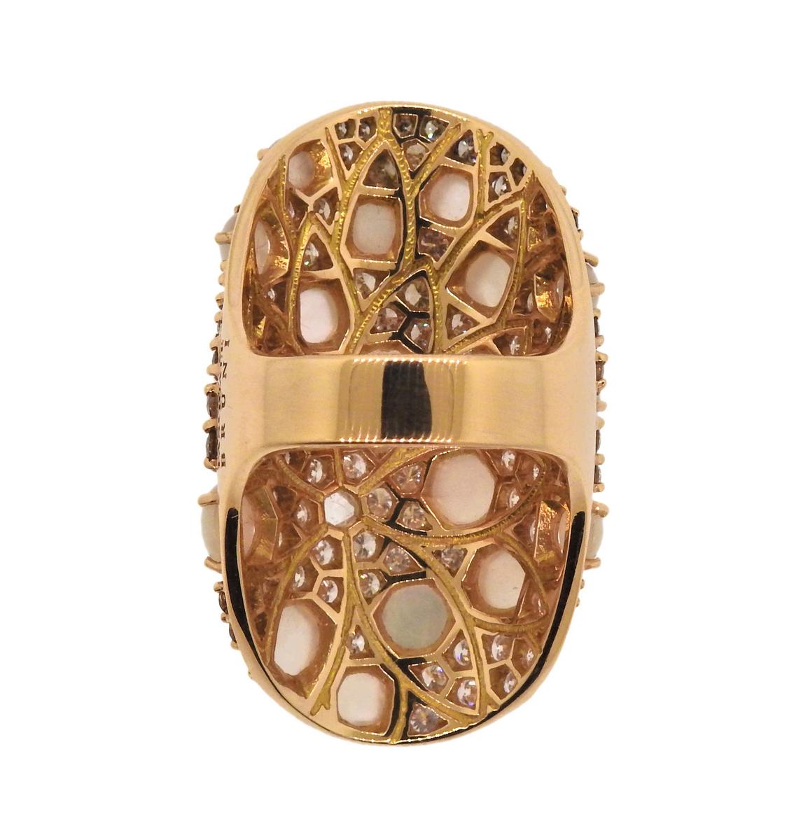 Round Cut Pasquale Bruni Mandala Mother-of-Pearl Diamond Gold Ring