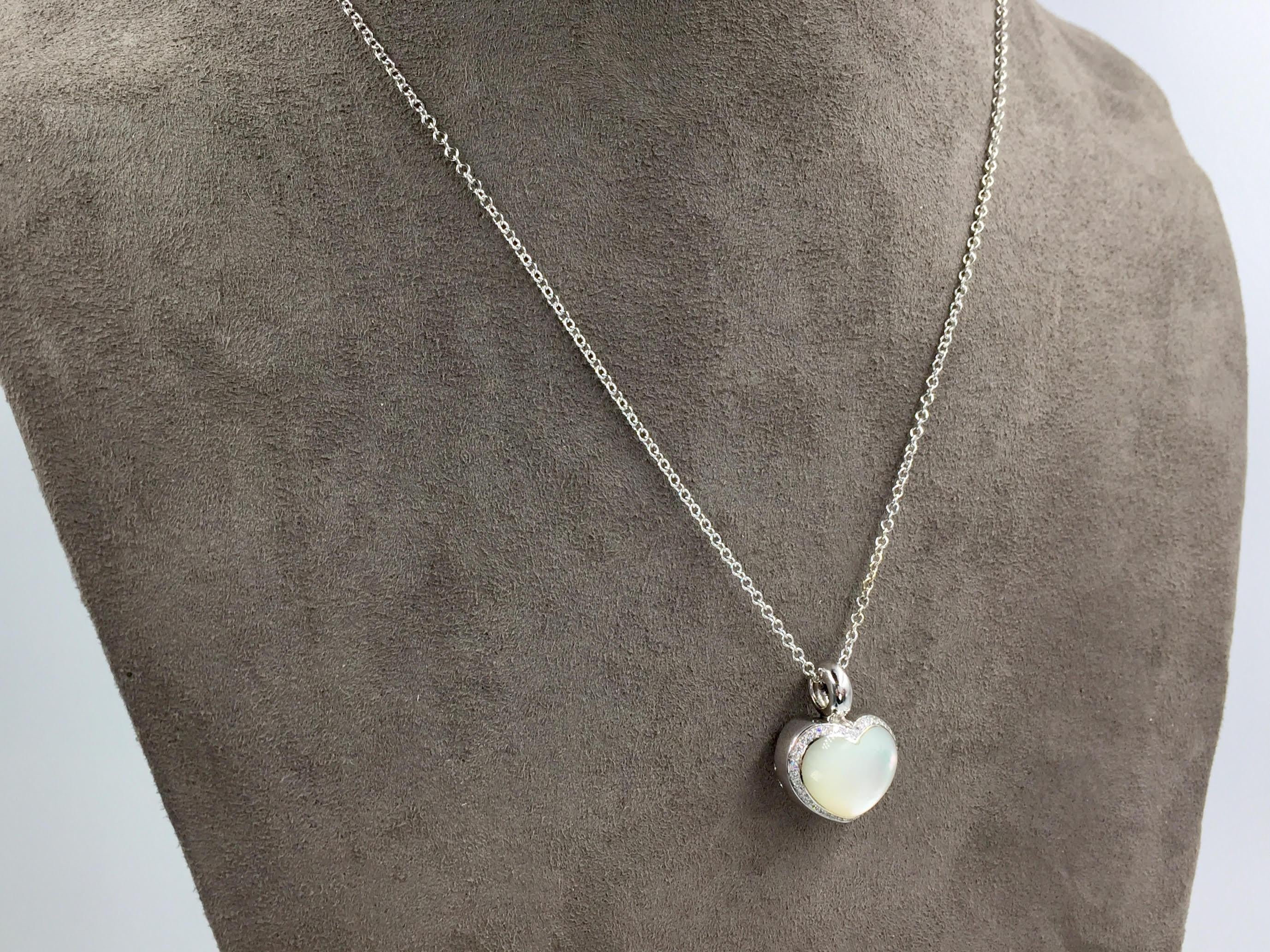 mother of pearl heart pendant