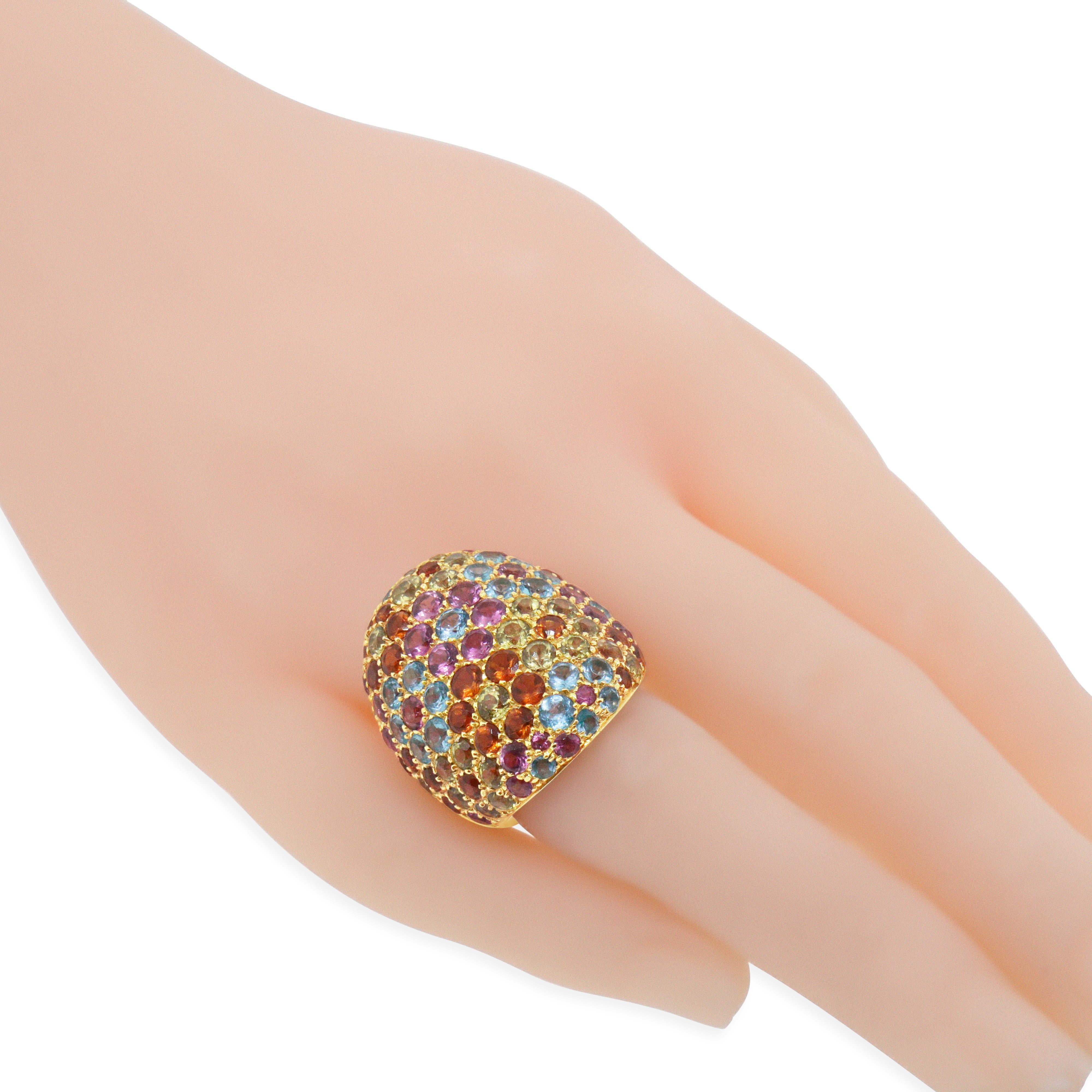 18 kt Gelbgold
Ringgröße: 5.5
Edelsteine: 12 ct twd (geschätzt)
Breite: 28 mm oben
Gesamtgewicht: 26,8 Gramm
