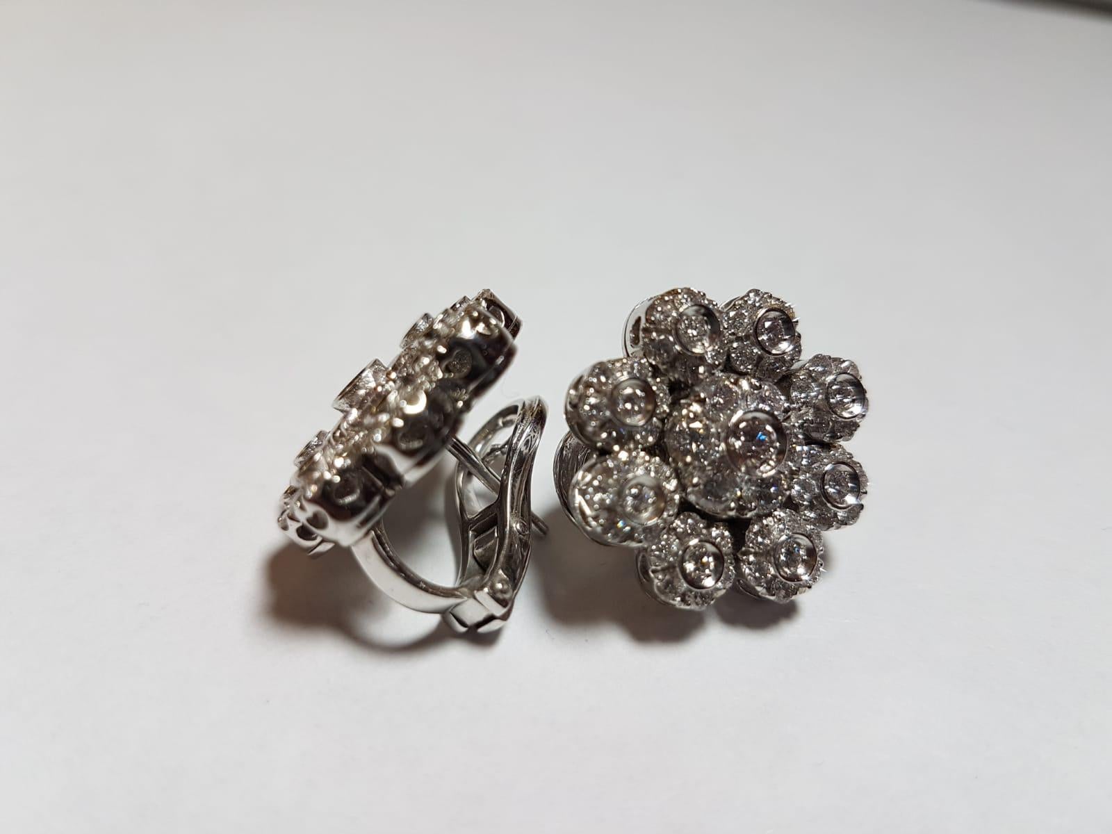 Women's Pasquale Bruni White Gold Diamond Floral Stud Earrings For Sale