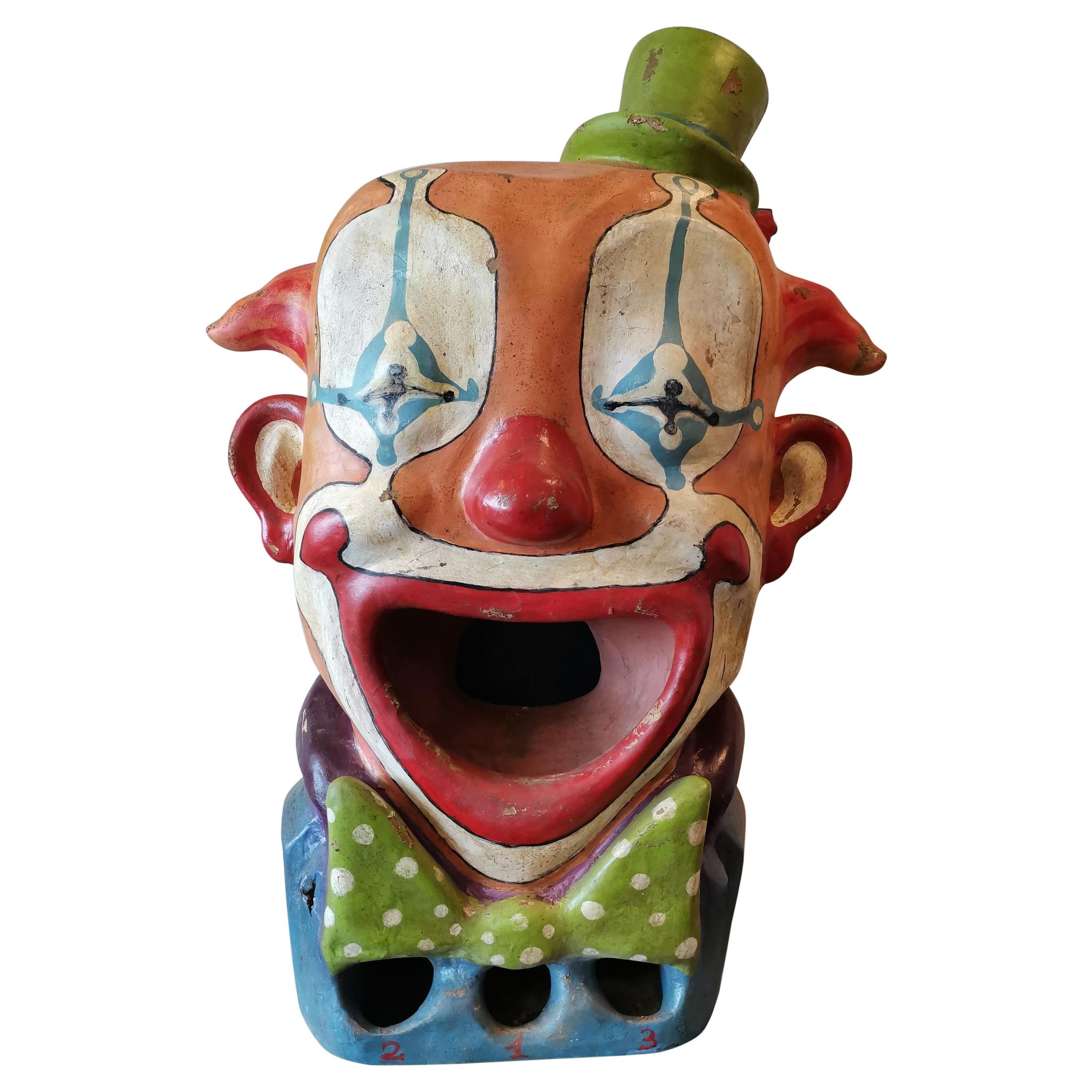 Pass or Eat Ball Representing a Clown French Game For Sale