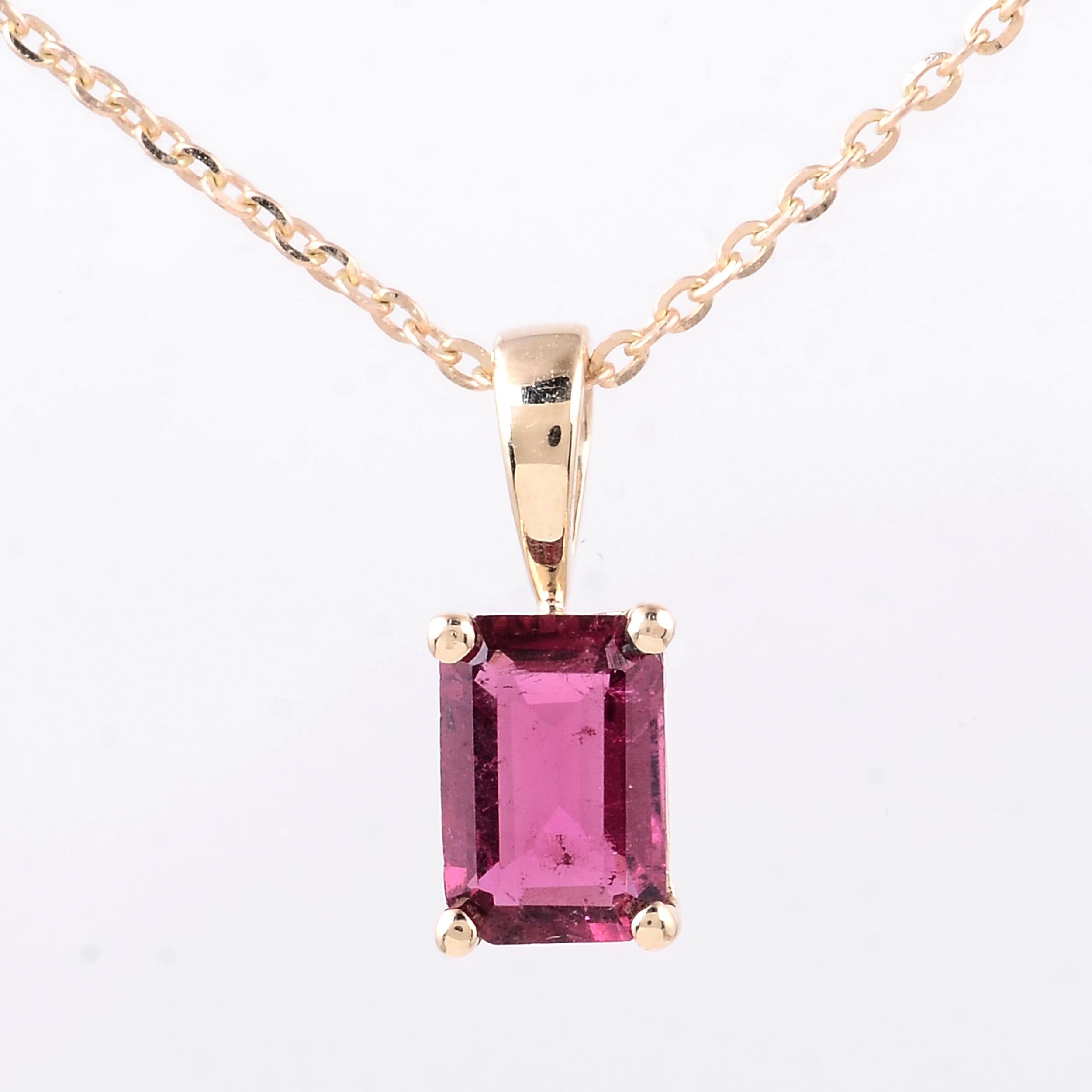 Brilliant Cut 14K Tourmaline Pendant Necklace - Elegant Jewelry for Unique Style Statement For Sale