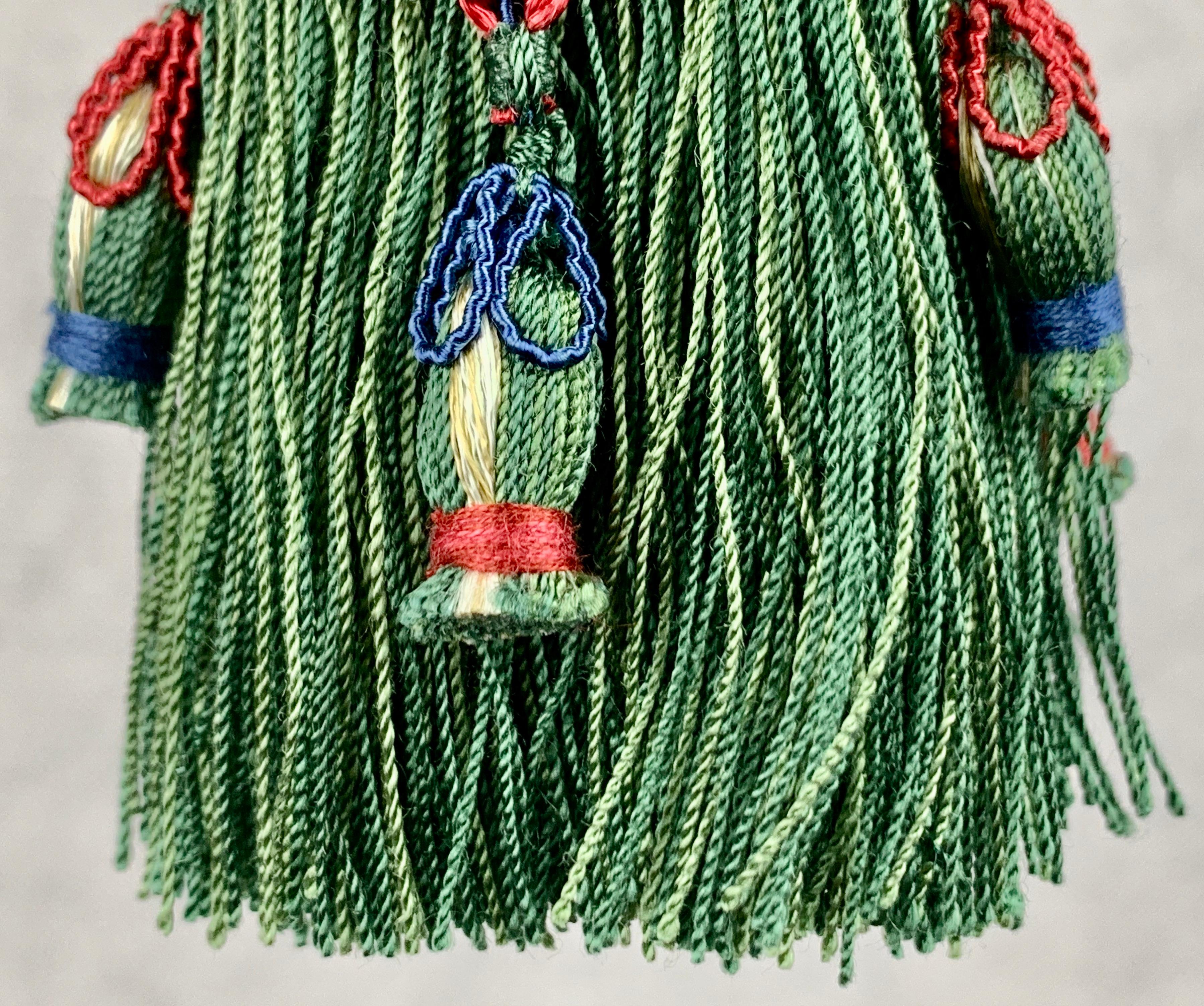 Hand-Knotted Passmenterie Key Tassel or Gland Cle by Houlés of Paris, Hand Tied  in Verte