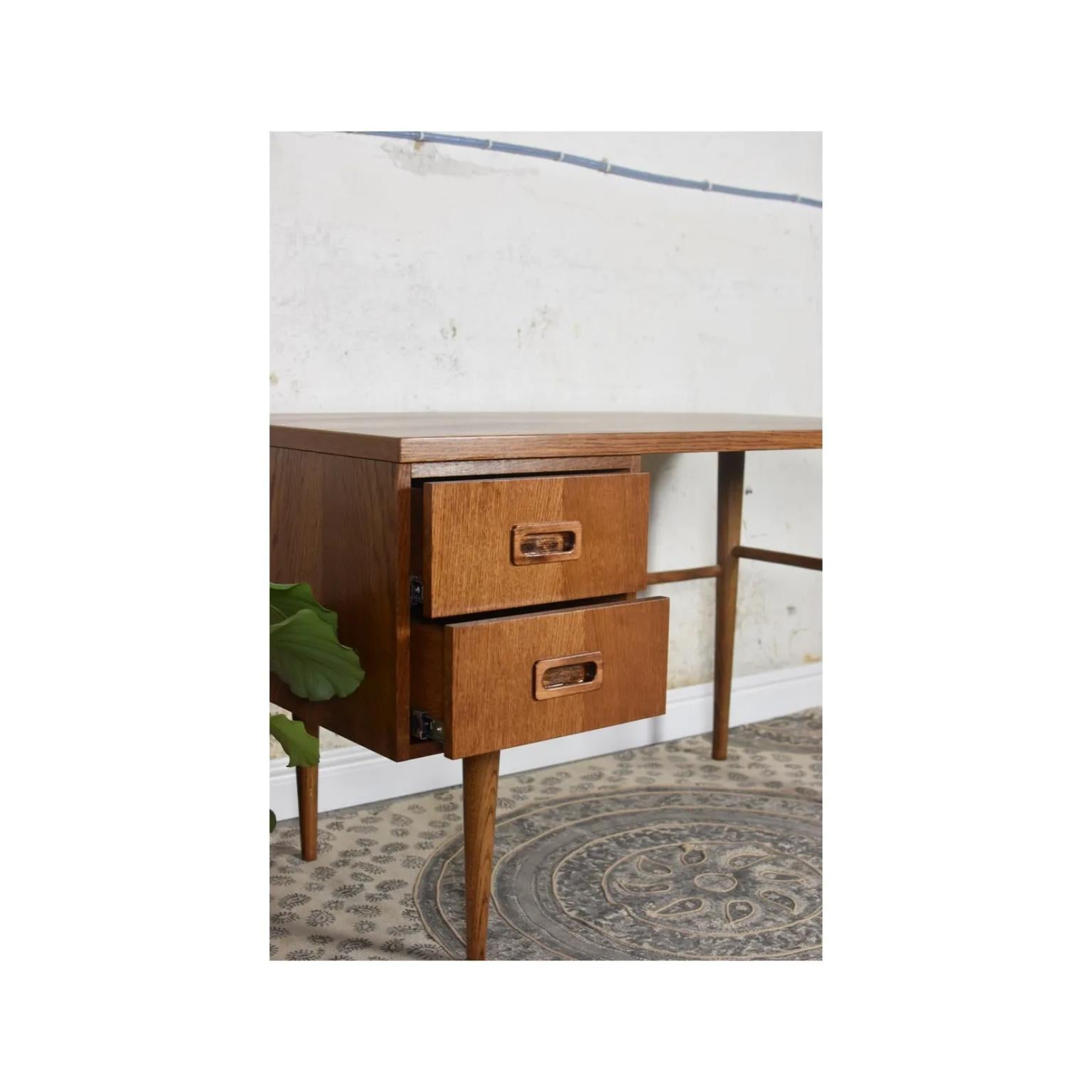 Polacco Past Medium Office Desk di Pastform in vendita