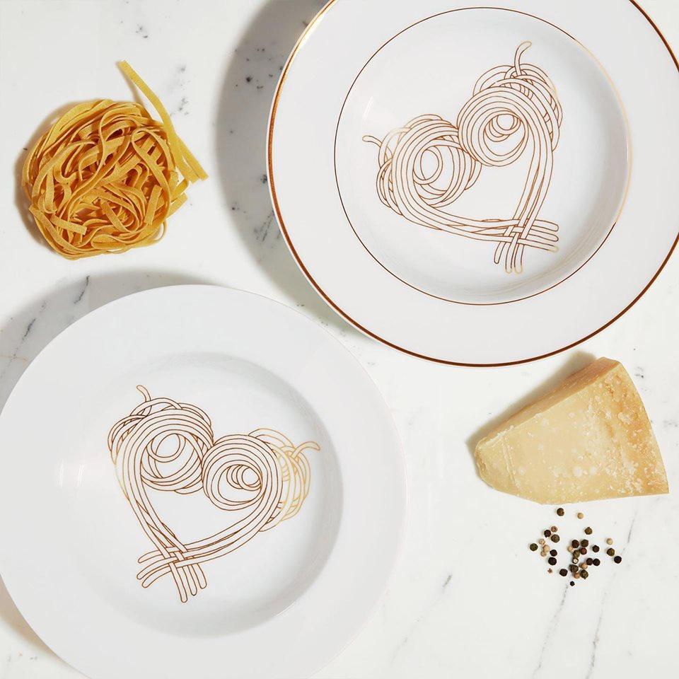 Contemporary Dinner Pasta Porcelain Plate without gold Collection Le Coeur De La Mamma For Sale