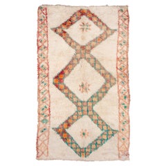 Tapis marocain en treillis orange crème pastel avec motif sur toute la surface 