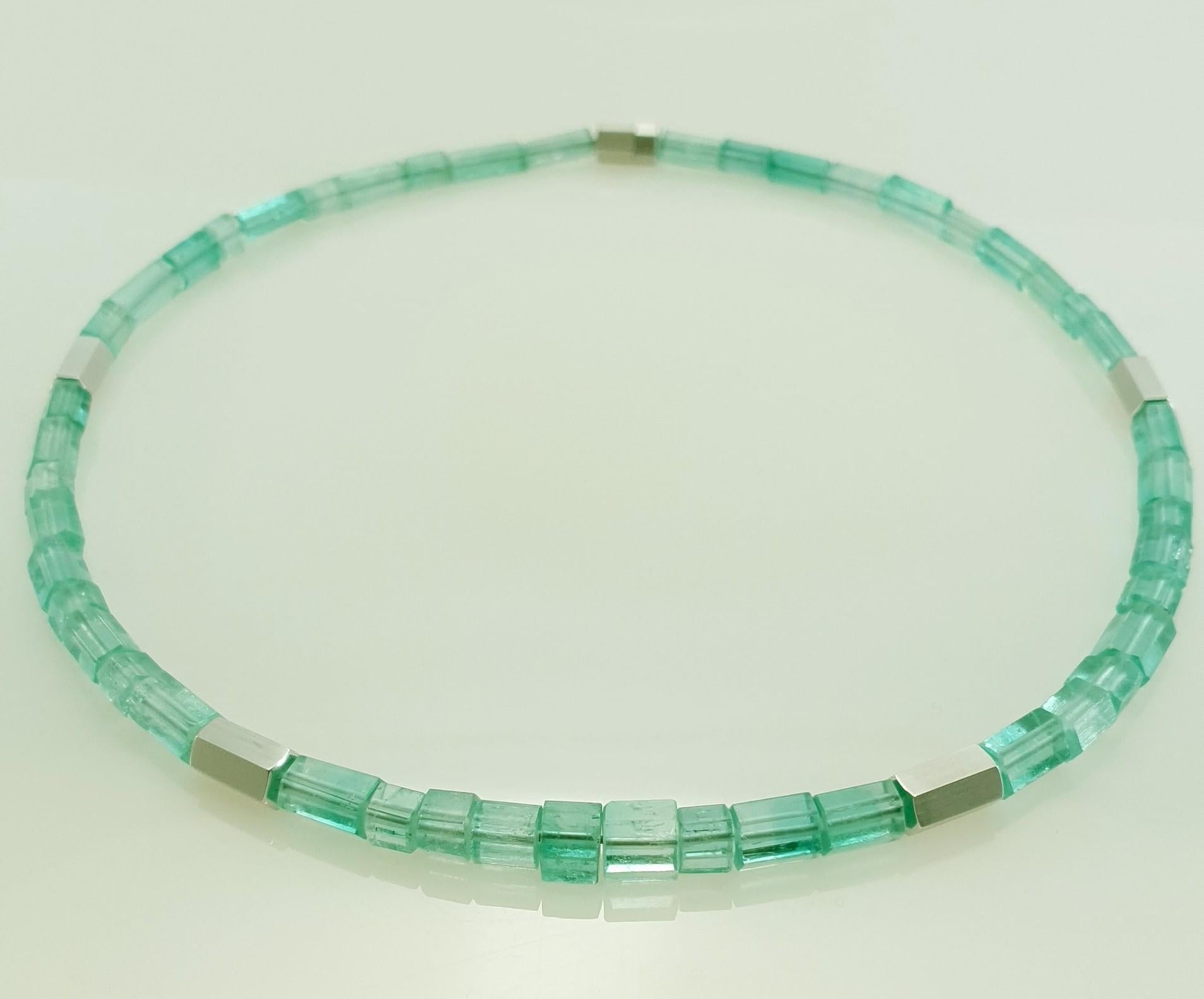 Arts and Crafts Pastel Green Beryl Crystal Beaded Necklace with 18 Carat Mat White Gold
