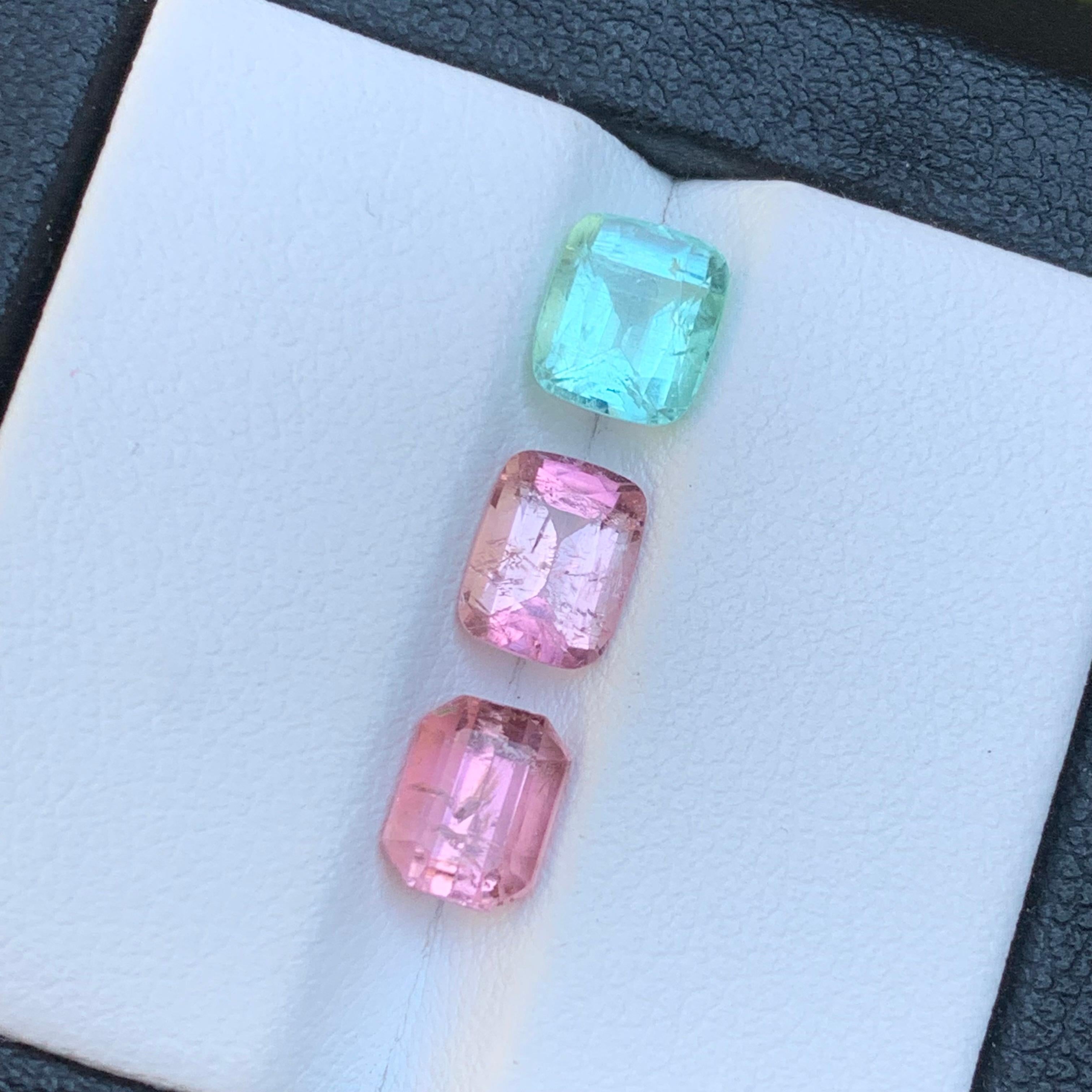 Gemas sueltas de turmalina natural verde y rosa pastel Lote 3,65 ct talla cojín en venta 5